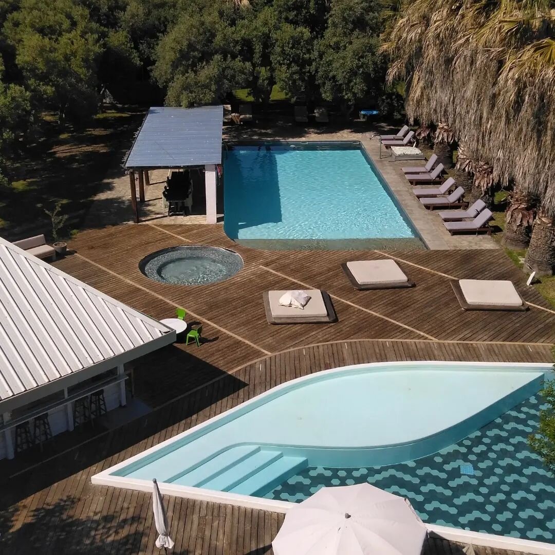 Weekends with #poolview 
.
.
#pooldesign #ecosuites #newhotel #germandesignaward #greece_travel  #HalkidikiHotel #getaway #hiddengem