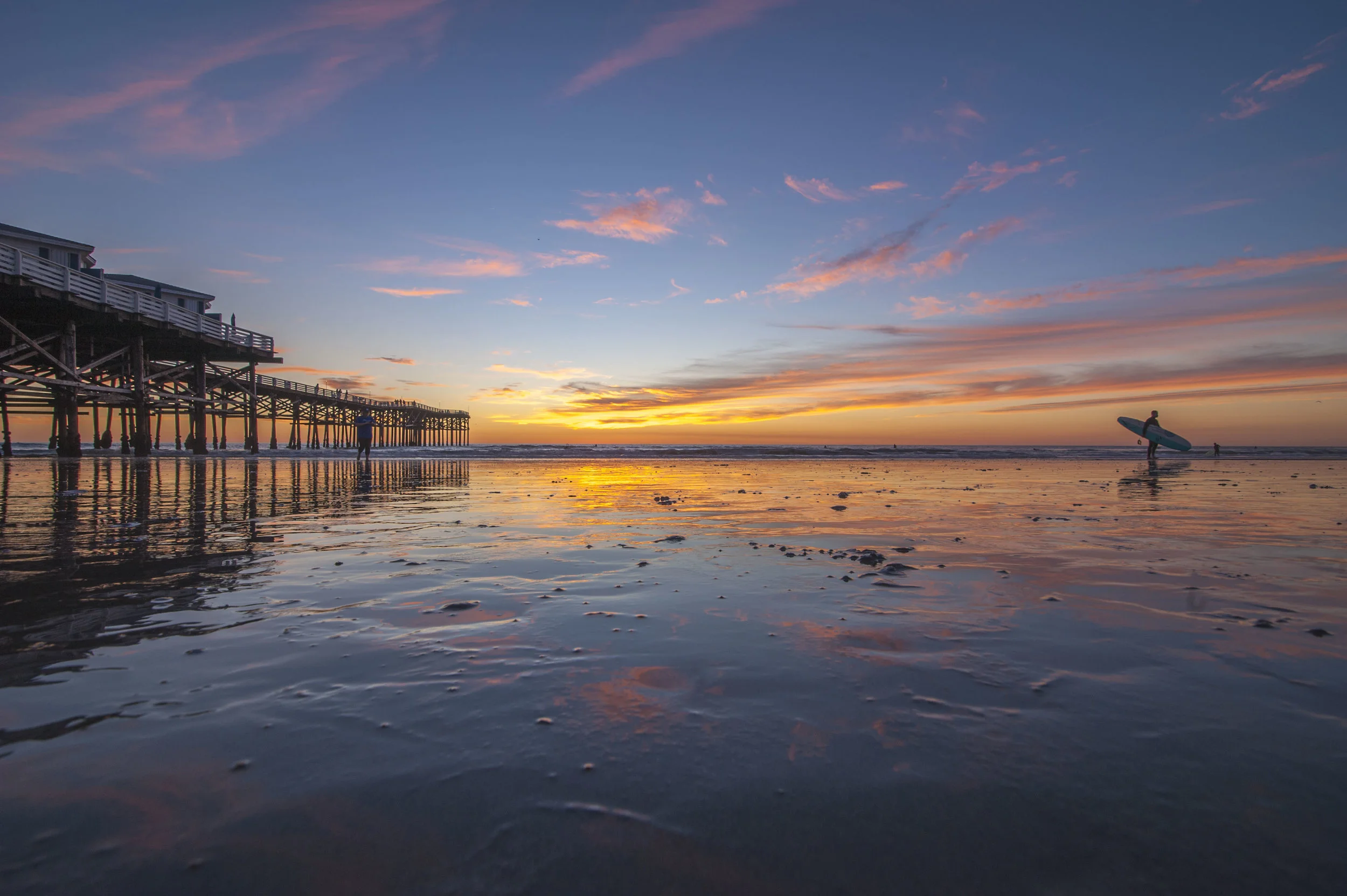 sunset surfing pb pier .JPG