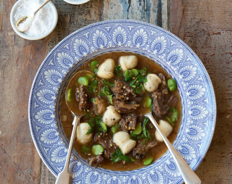 Oxtail-pot-with-gnocchi-and-broad-beans_1.1.1.jpg