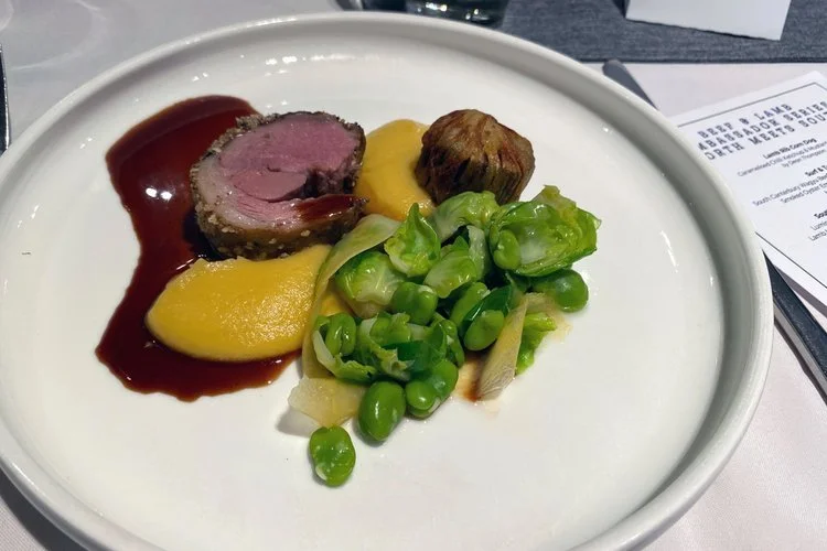 Cam-lamb-saddle-with-lamb-bonbon.jpg