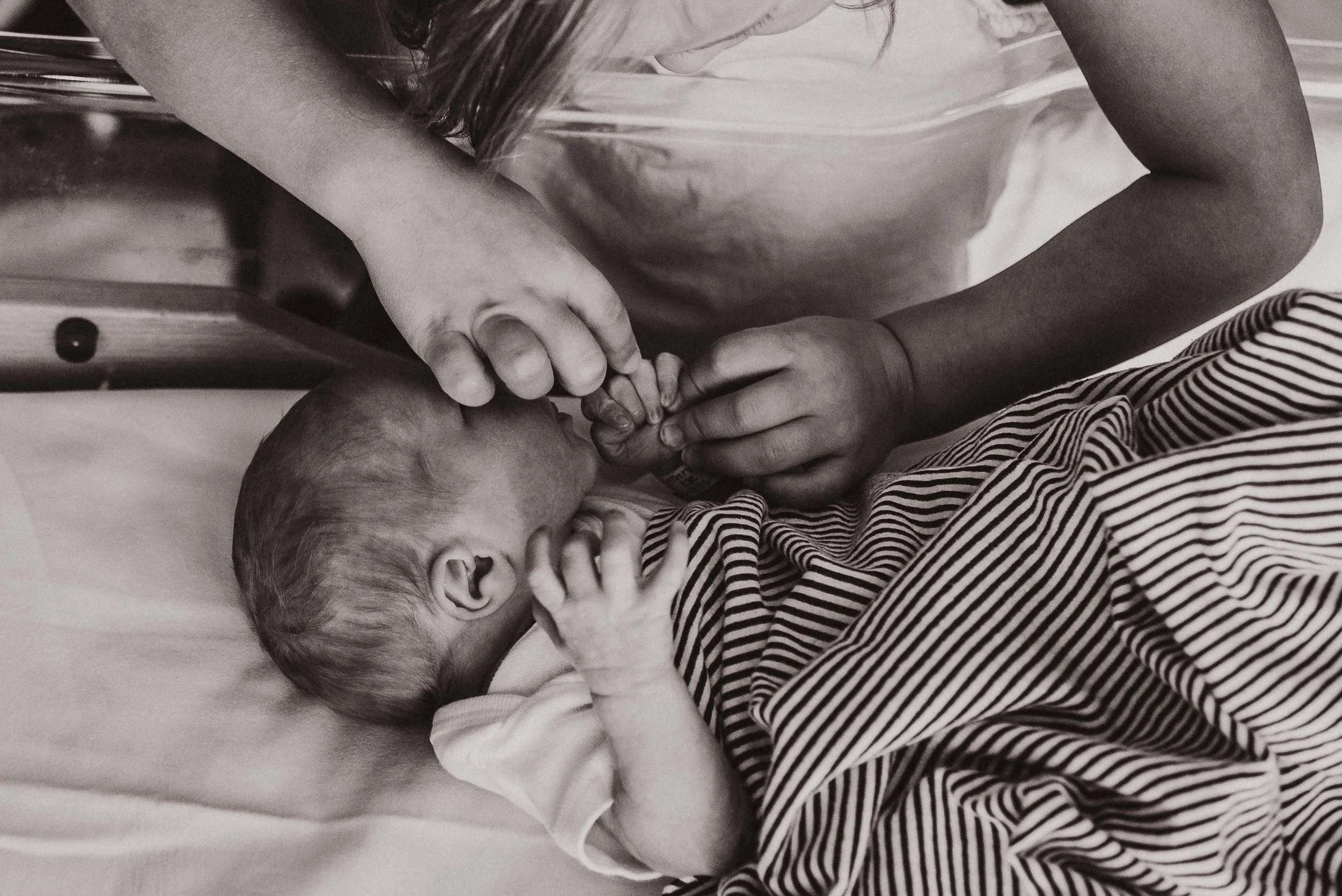 Austin newborn photographer 2.jpg
