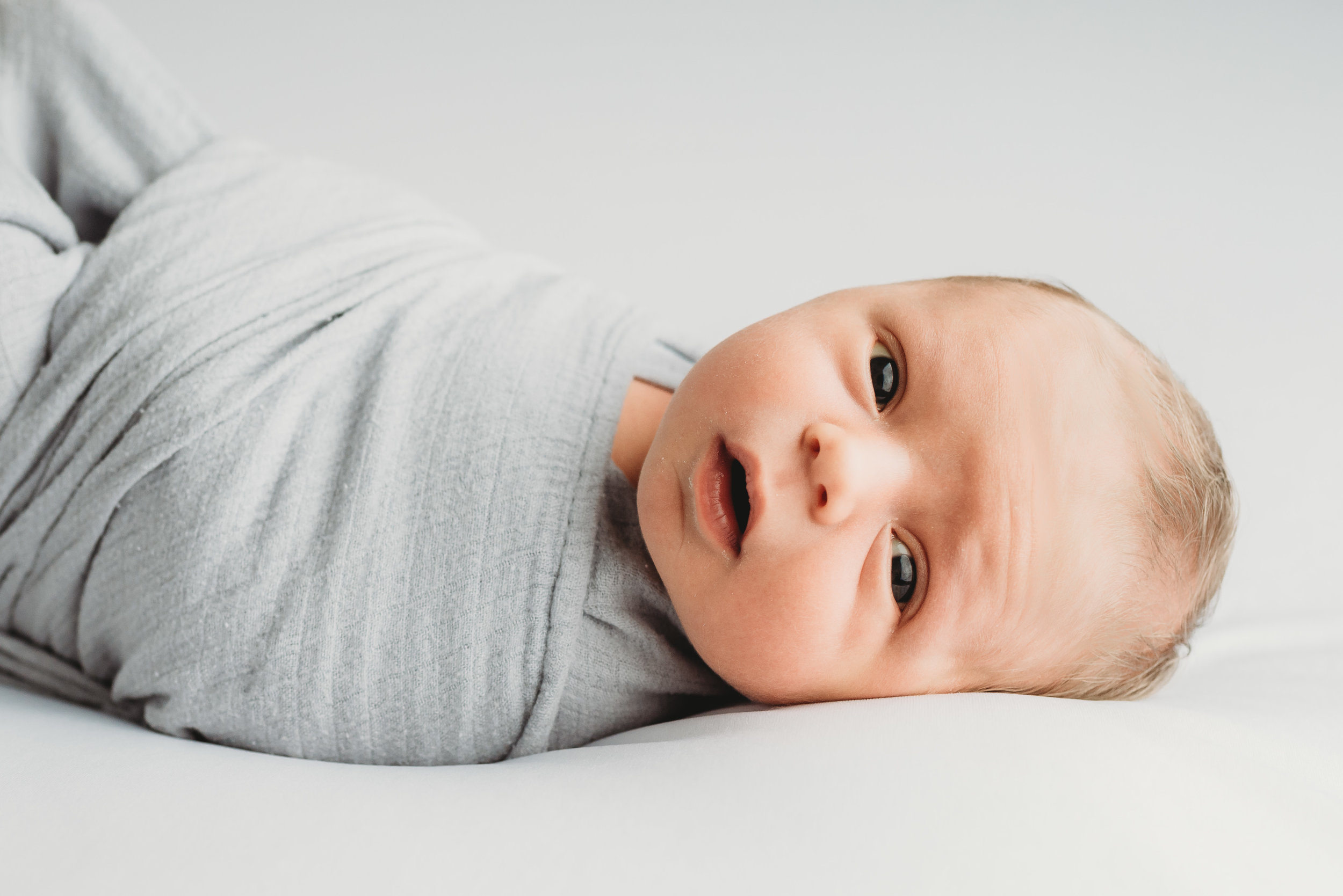 Natural Light Newborn Photographer Austin Texas-2.jpg