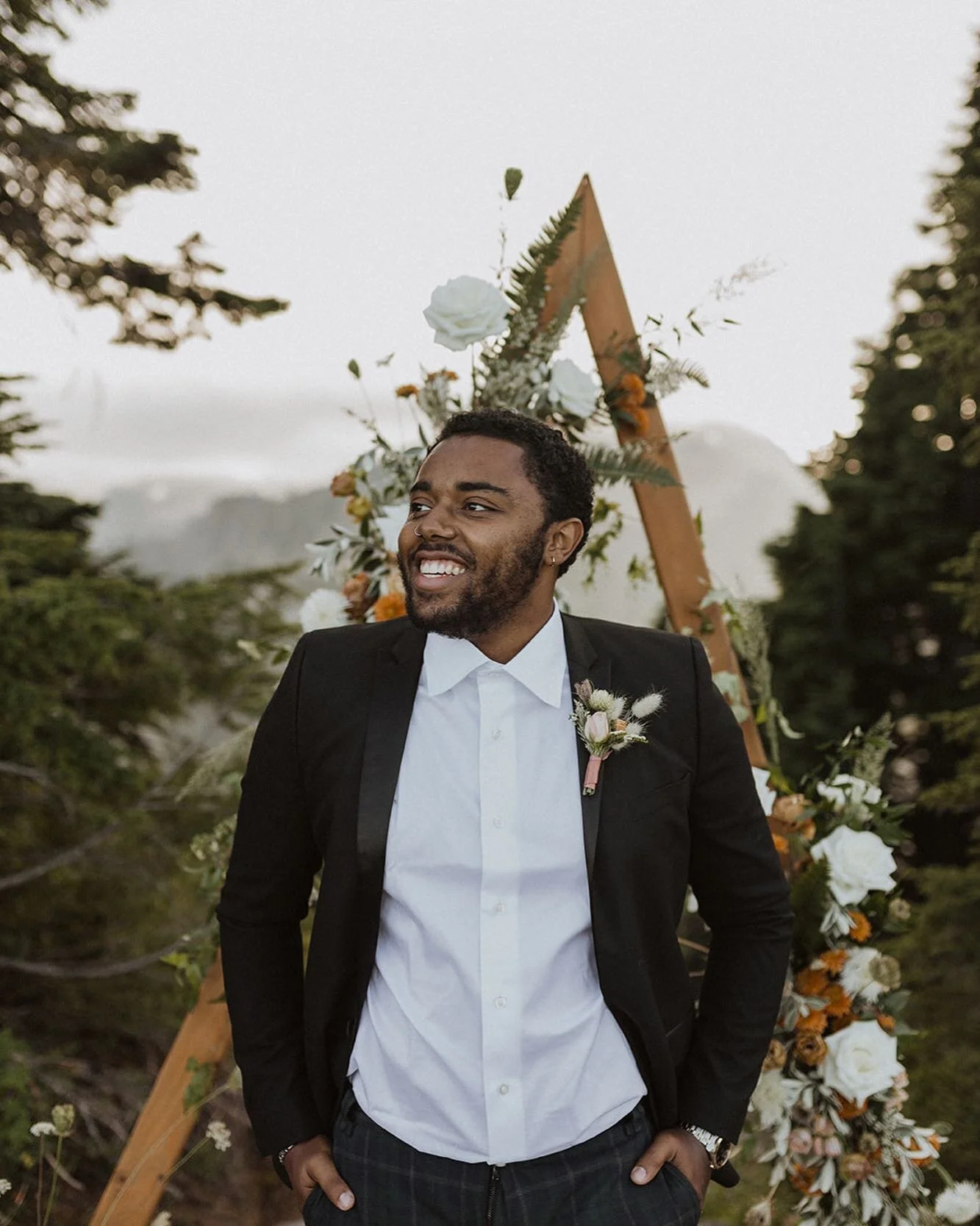 sharing some joy to start your weekend off right. ✨🍂 

this whole gallery has me smiling, but especially this pic. nick had such an infectious energy and his love for gabriela had all of us in tears, or close to them. theirs is a true love for sure.