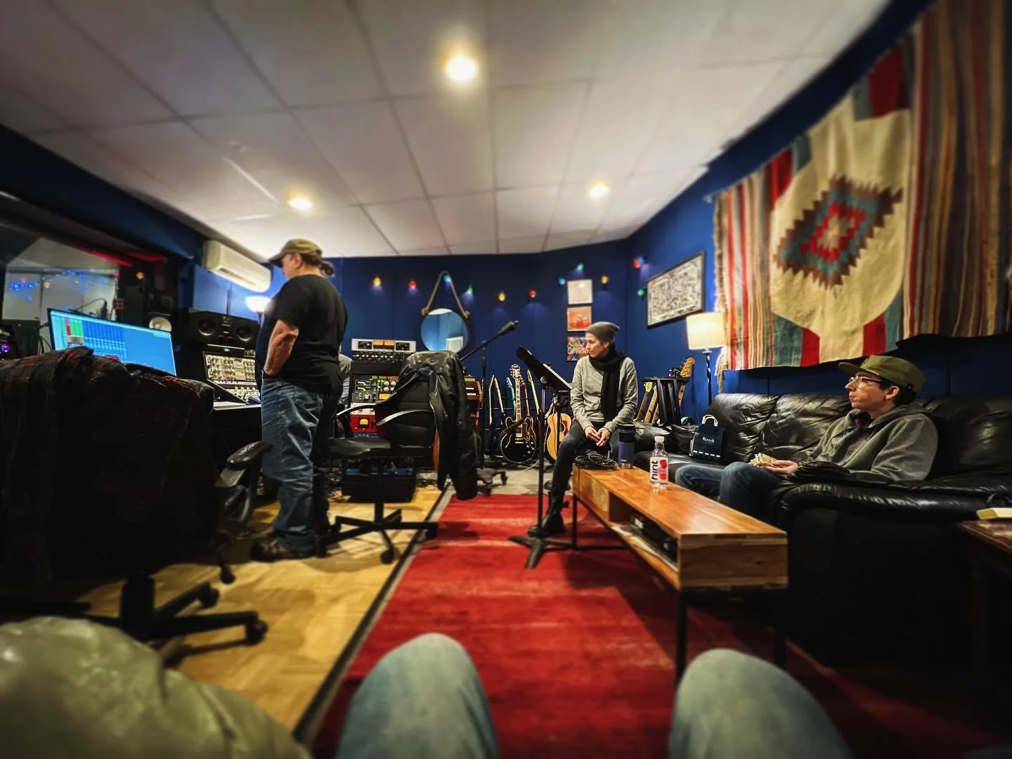 You pi heard of the fly one the wall. How about bassist on the couch? Recording with @christinehavrilla and the rest of the Fuzz. #musician #musicianlife #christinehavrillaandthegypsyfuzz #multiinstrumentalist #studio #studiolife #recording #newalbum