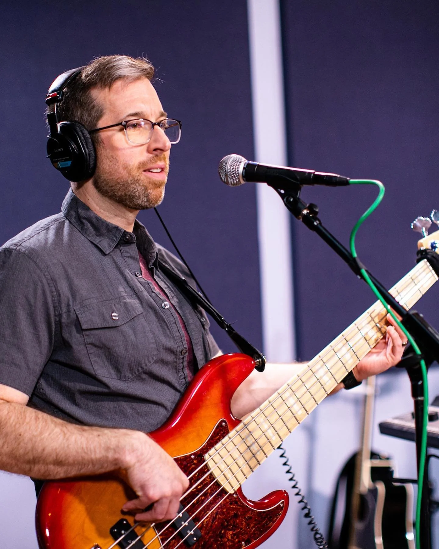 Lots of bass and vocals the last couple weeks (with a peppering of keys). These stills are from @christinehavrilla The Key Session at @wxpnfm, with host, @johnvettese. Photo credit: @racheldelsordo. 

#keithgiosa#keithgiosamusic #christinehavrilla #c