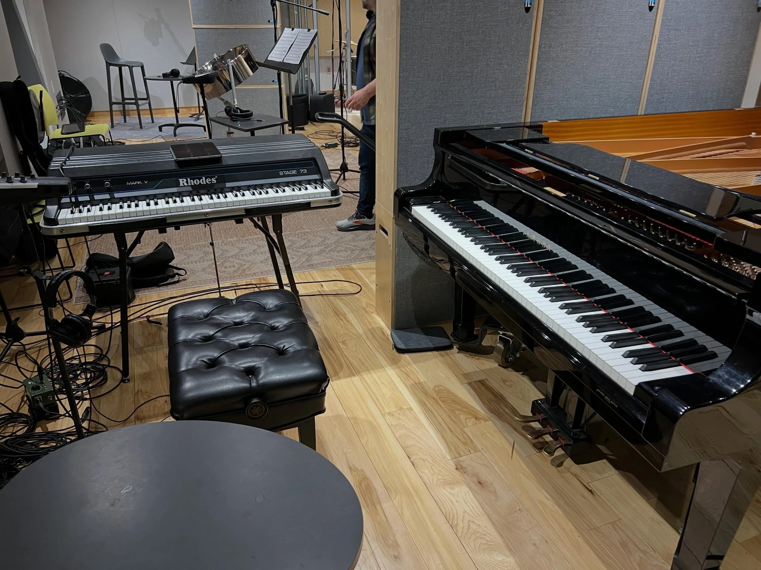 Enjoyed playing an amazing session with amazing musicians yesterday. I even brought the Rhodes out of the house. #musician #rhodesmkv #piano #sessionplayer #sessionmusician keyboardist