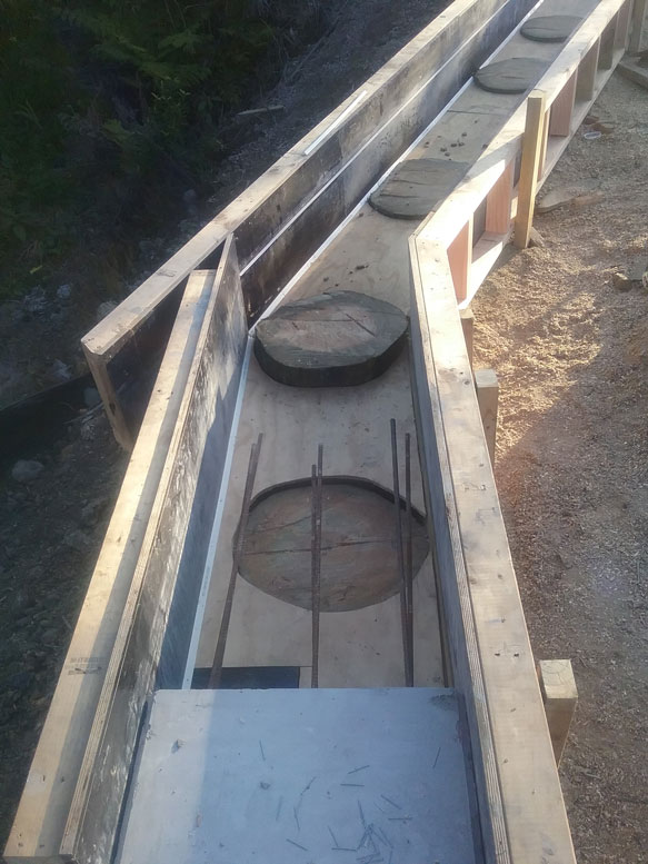 retaining-post.jpg