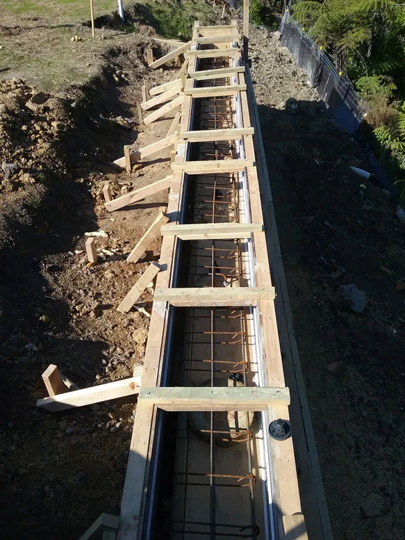 retaining-post2.jpg