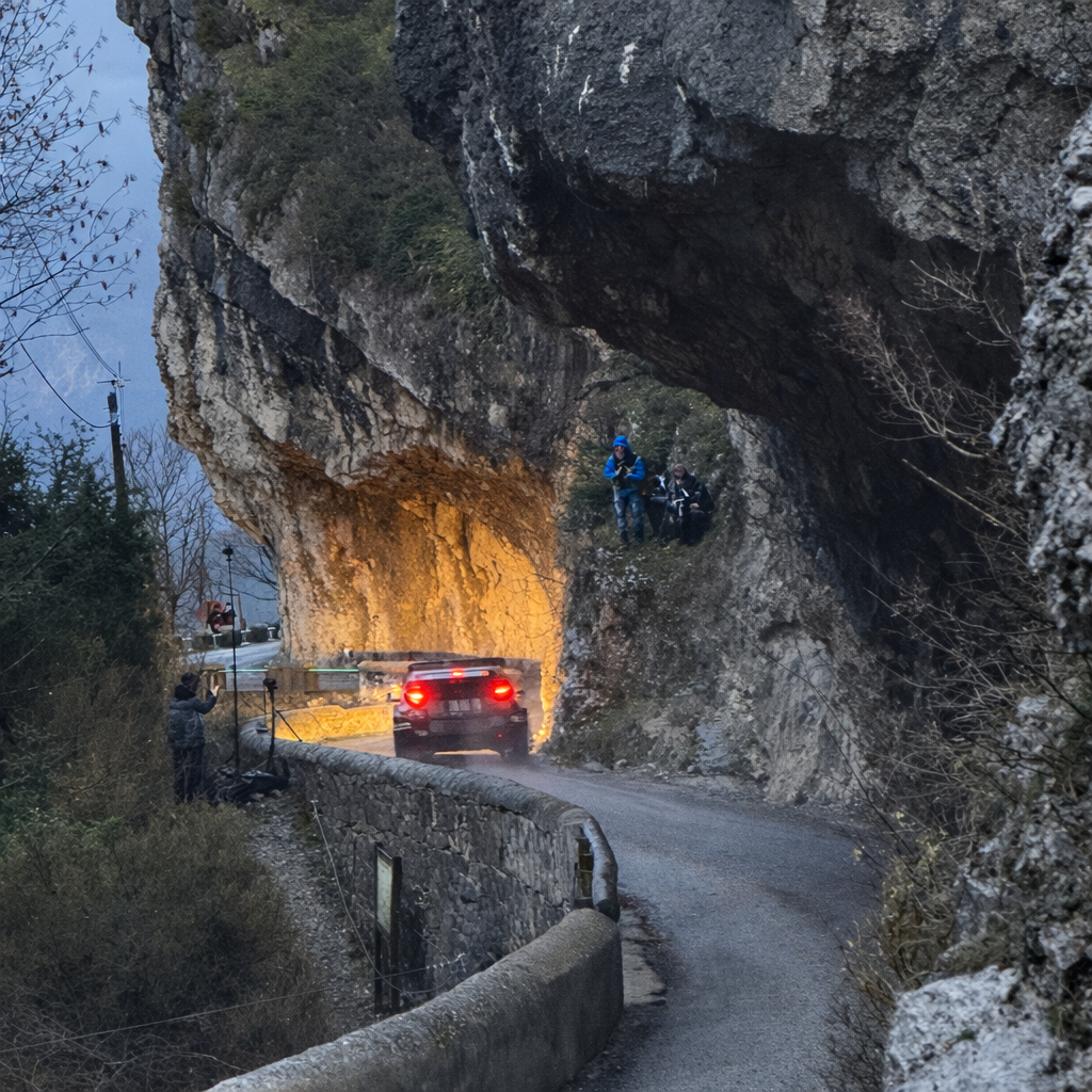Quando tutto è follia (senza spiegazione).