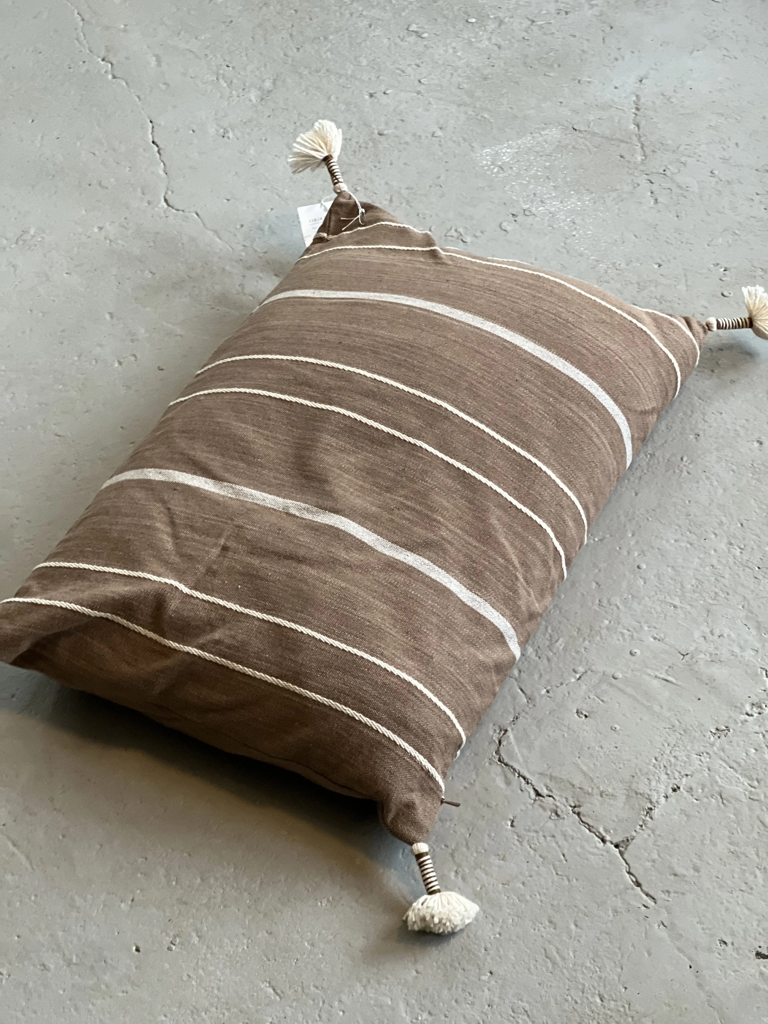 Putetrekk brunt m striper 40x60cm