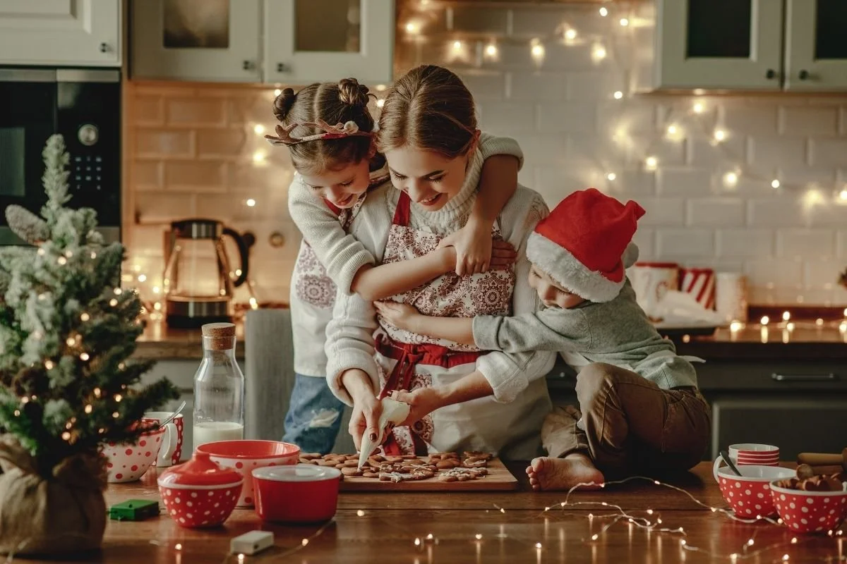 5 child-friendly Christmas bakes