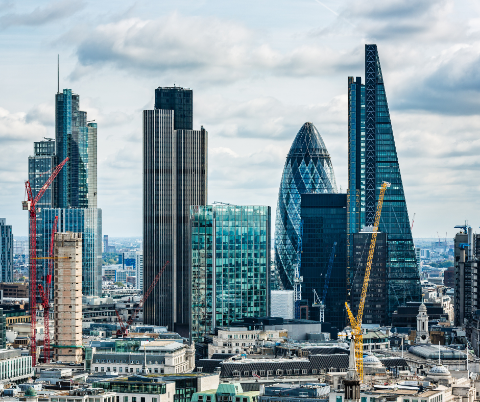 Living the High Life: The Benefits of Private Staff Moving to London