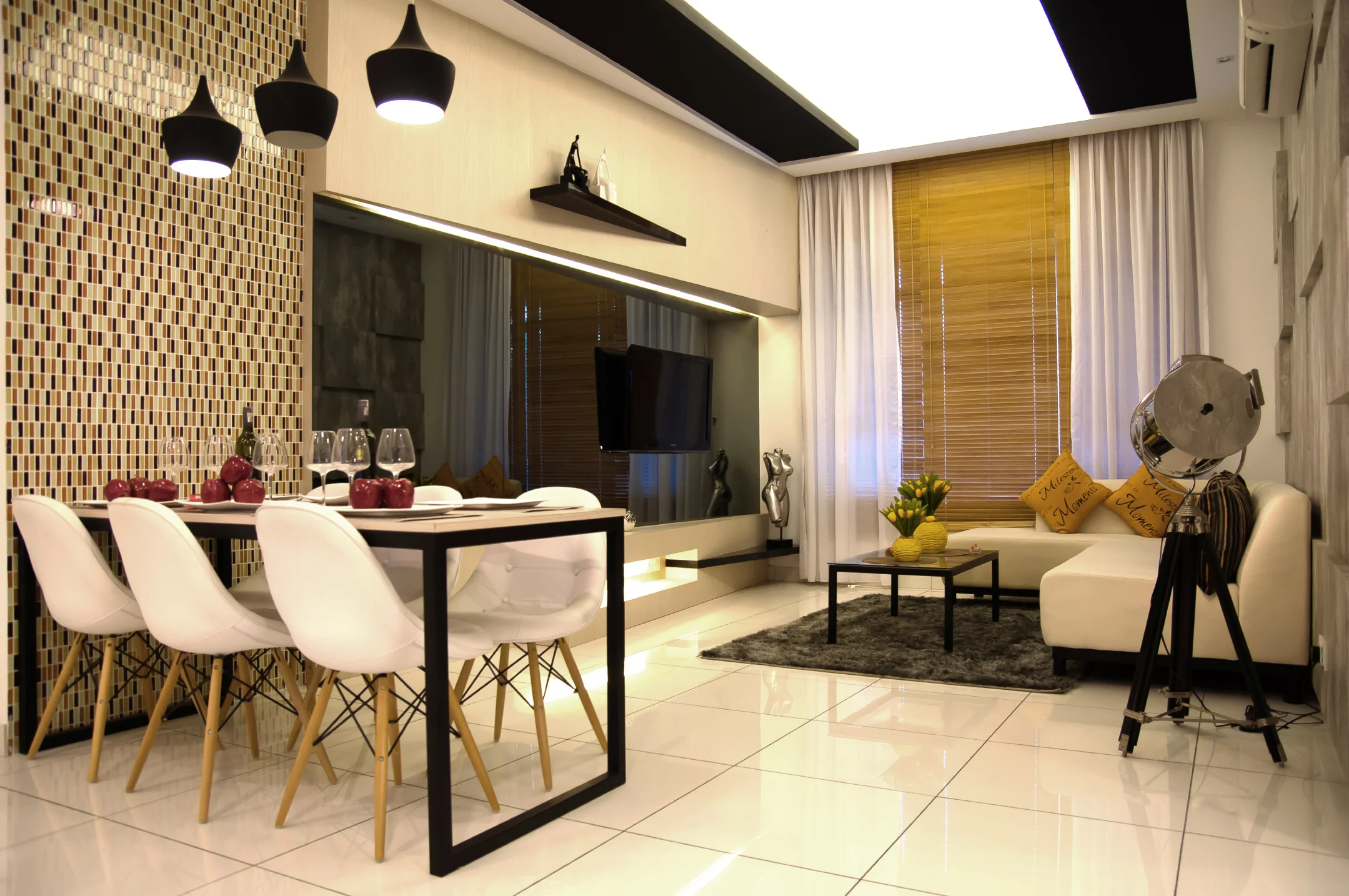 lathea-indoor.jpg