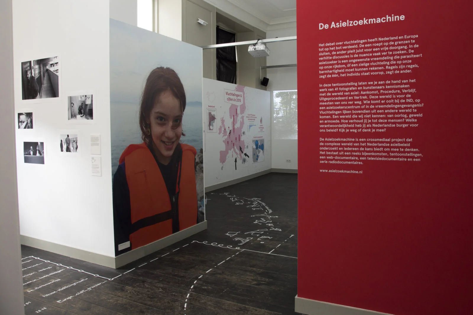 The Asylum Machine was on show at Humanity House, The Hague, from 01.04.16 until 07.01.17.