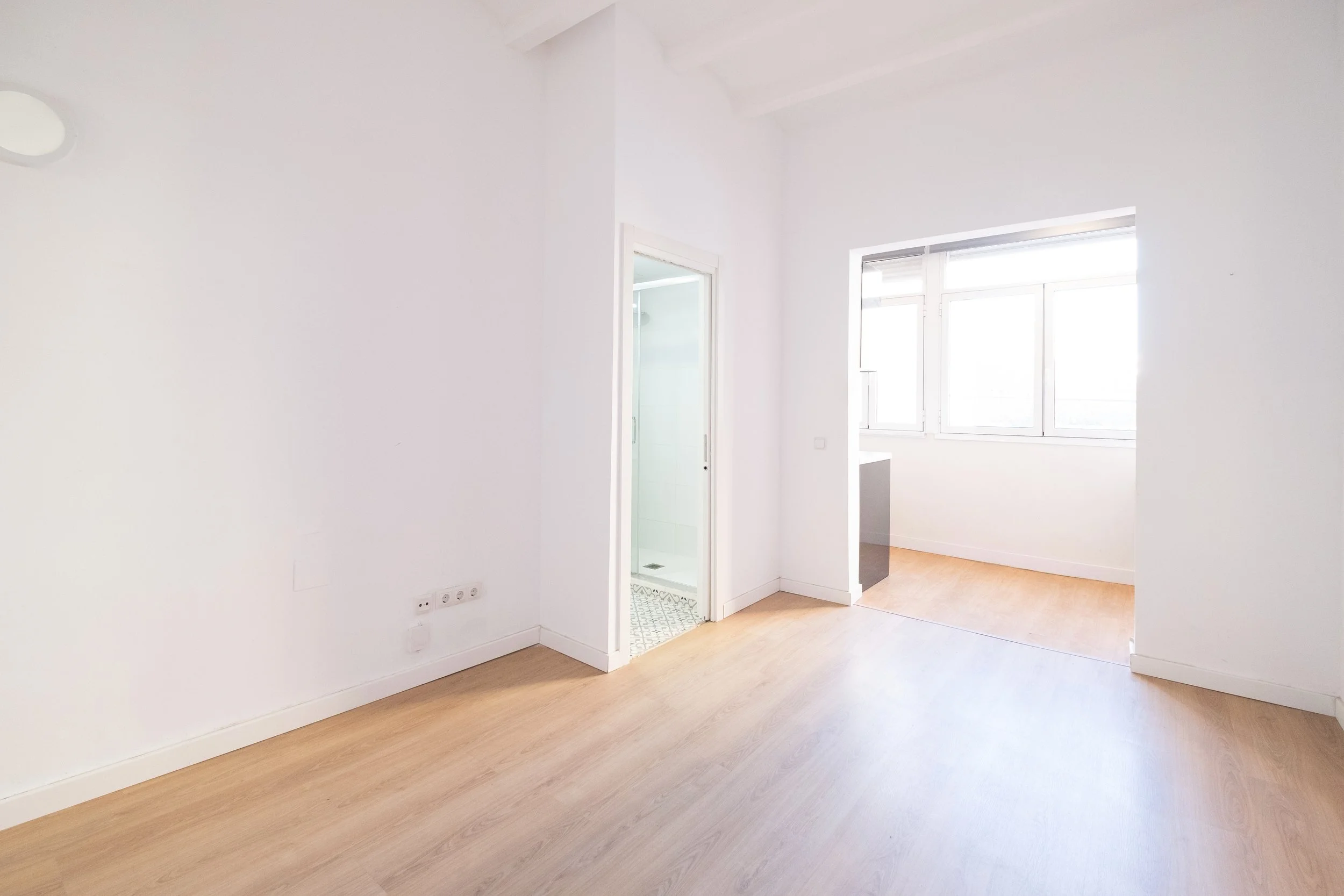 ALQUILADO - 2 hab en Les Corts 