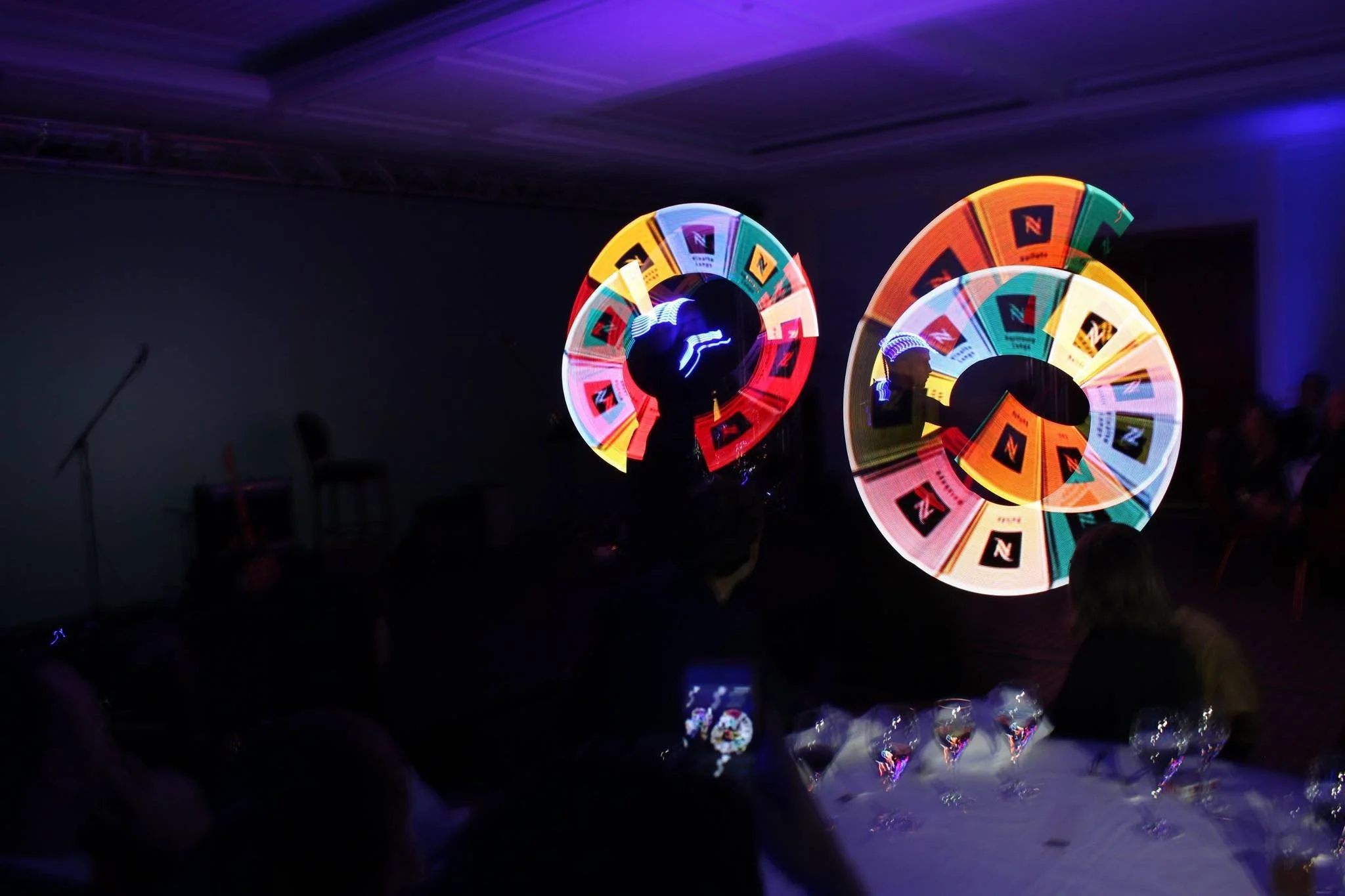 LED Poi Casamento Evento.jpg