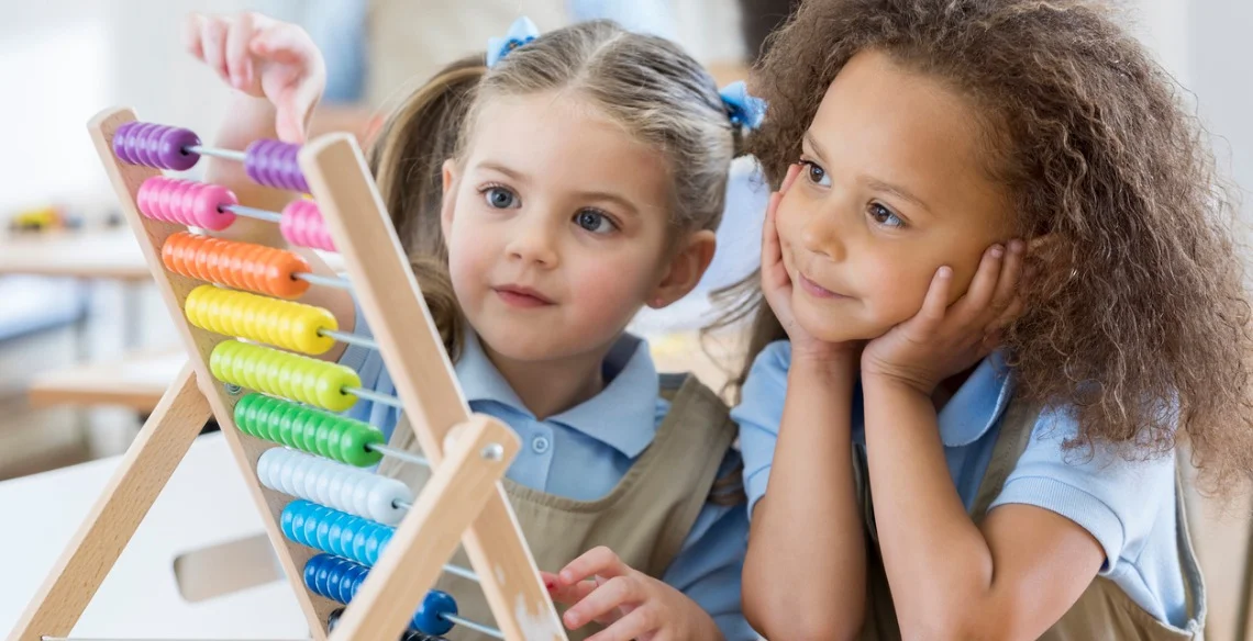 Girls-abacus.jpg