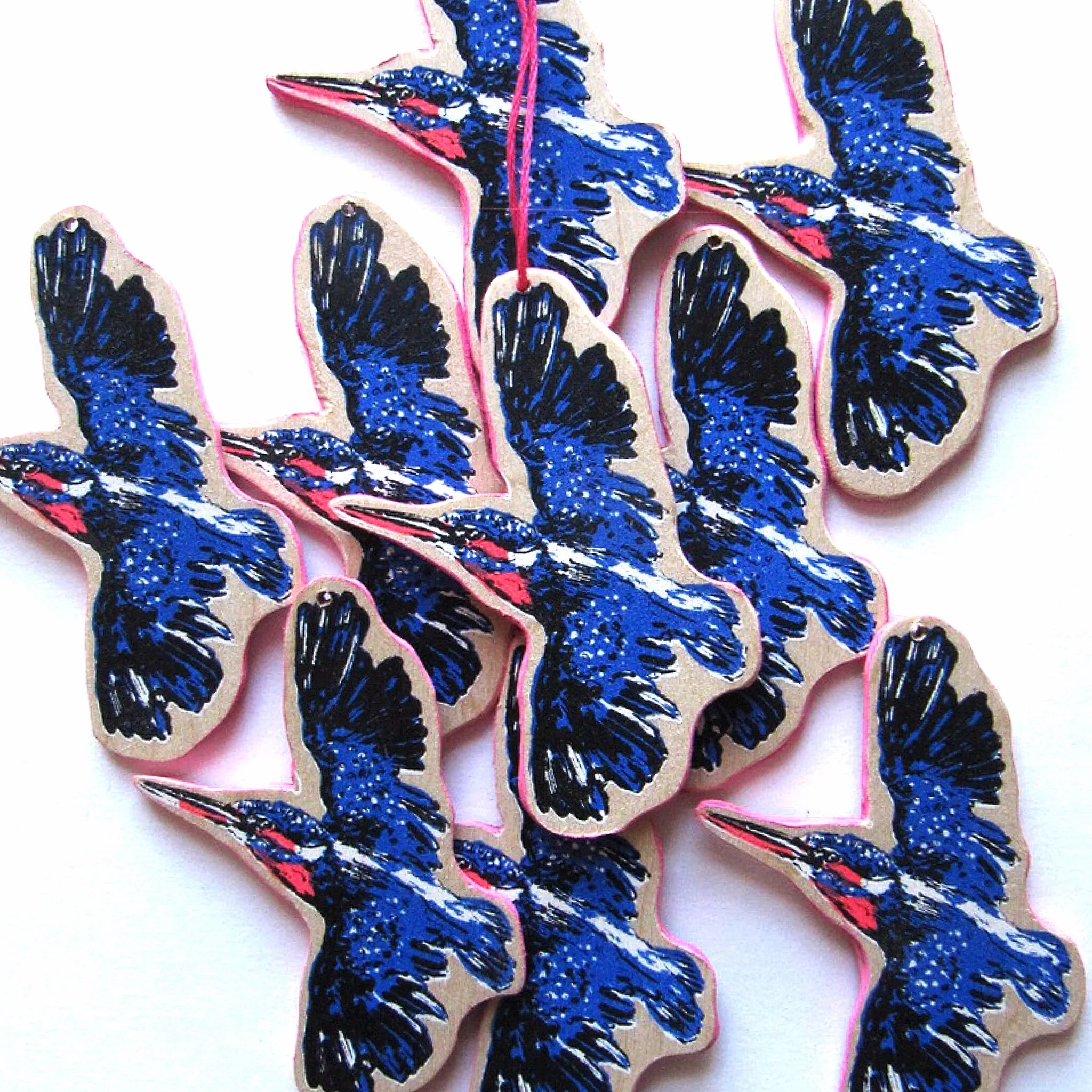 10AC7BB3-C566-48C6-A072-72711DD841EE