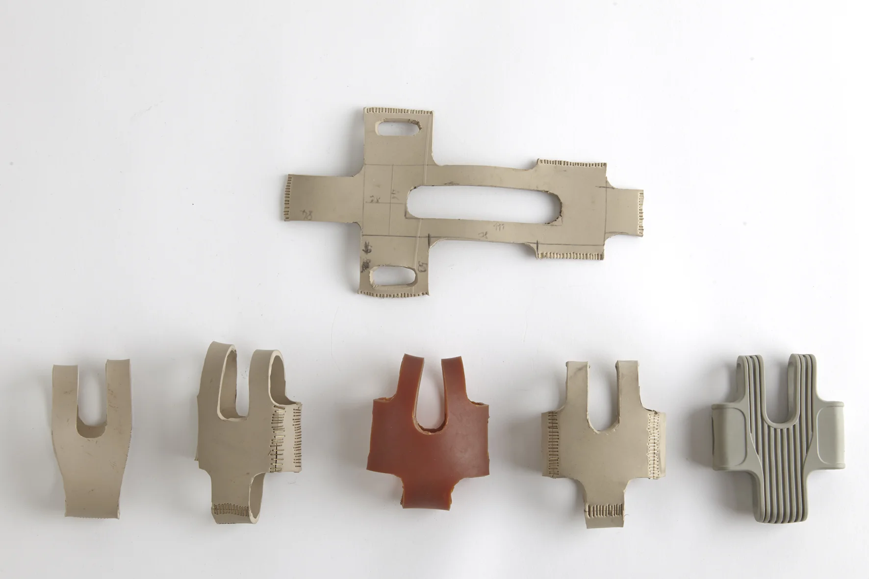 Sovrappensiero Design Studio _ Grippine _ PHOTO CREDIT Dario De Sirianna (7).jpg