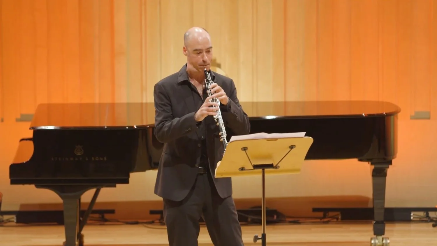 LEWIS PLAYS MOZART
