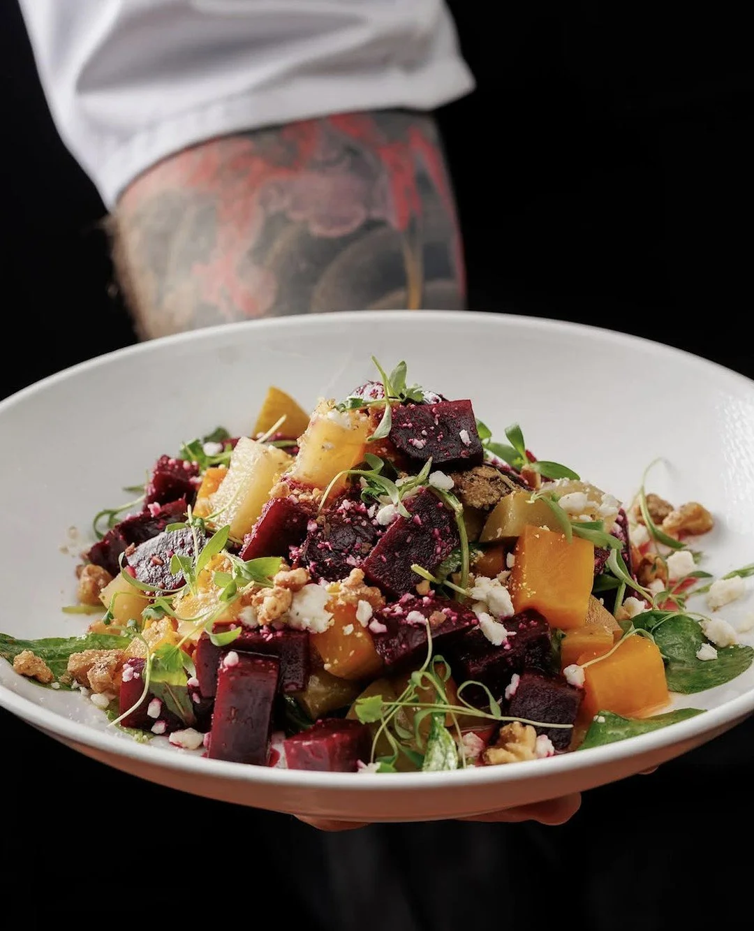 All the flavors of fall in one beautiful @craveamerica creation! 🍐 Introducing their�Roasted Beet & Pear Salad: arugula, roasted red & yellow beets, poached pear, candied walnuts and feta all tossed in a lemon herb vinaigrette. Stop by this