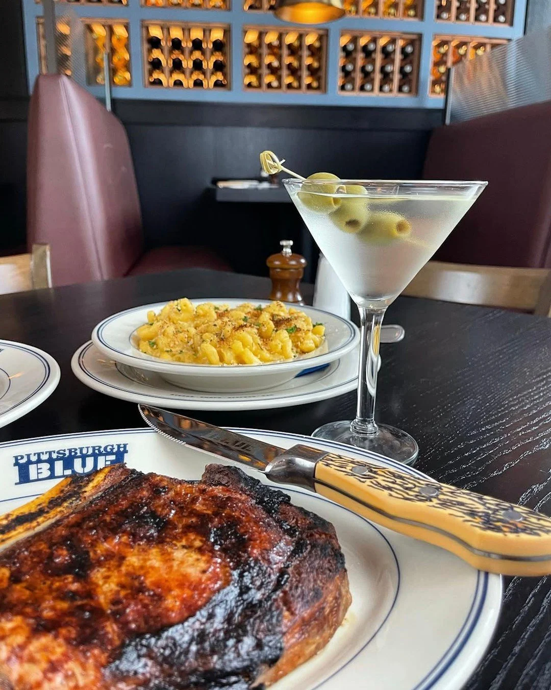 A @pittsburghblueedina spread, prepared to mouth-watering perfection! 🥩 Pull up a seat and let their expert team of chefs, bartenders and servers take care of the rest. Happy Friday! 🍸⁠