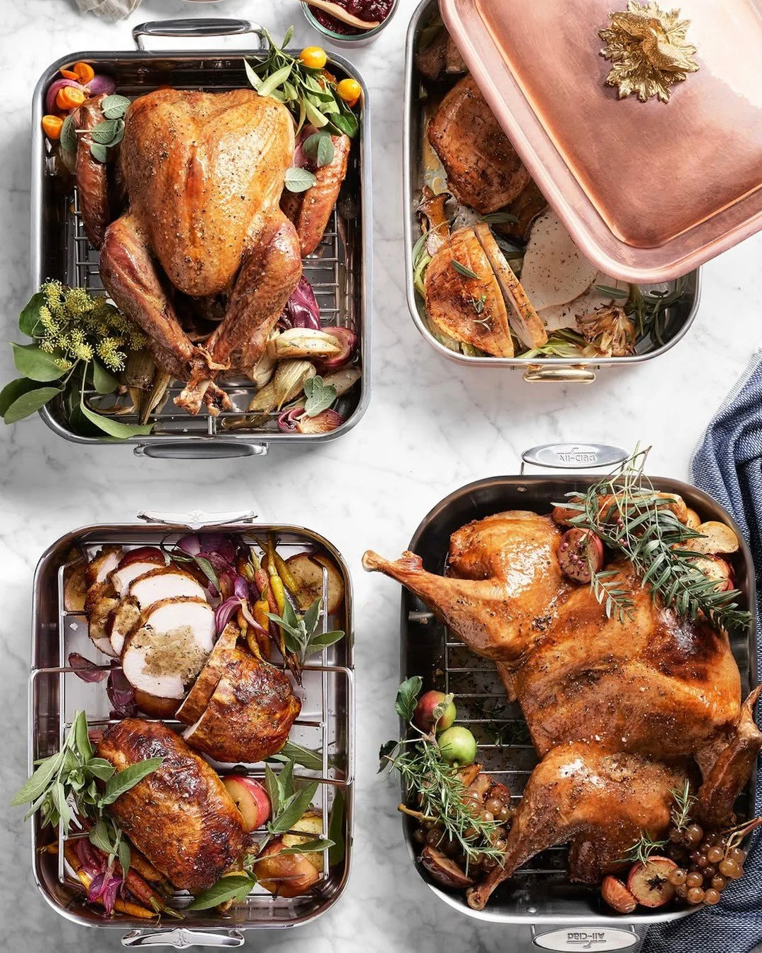 May your day be as gracious as your turkey is delicious. Happy Thanksgiving from all of us at Galleria! 🦃⁠
⁠
Our stores are closed today but doors will reopen at 9am tomorrow for a can't-miss weekend of savings and sales! We look forward to seeing y