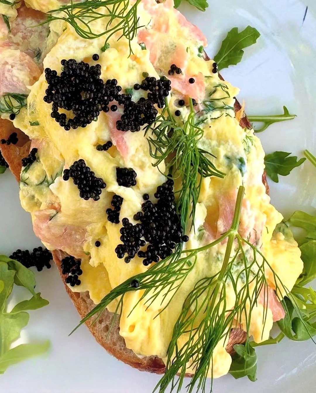 No weekend is complete without a @cov_restaurants brunch! From delicious breakfast favorites to signature dishes (and a morning-approved cocktail, or two!), their Saturday and Sunday brunch menus offer something for every palate. Stop by this weekend