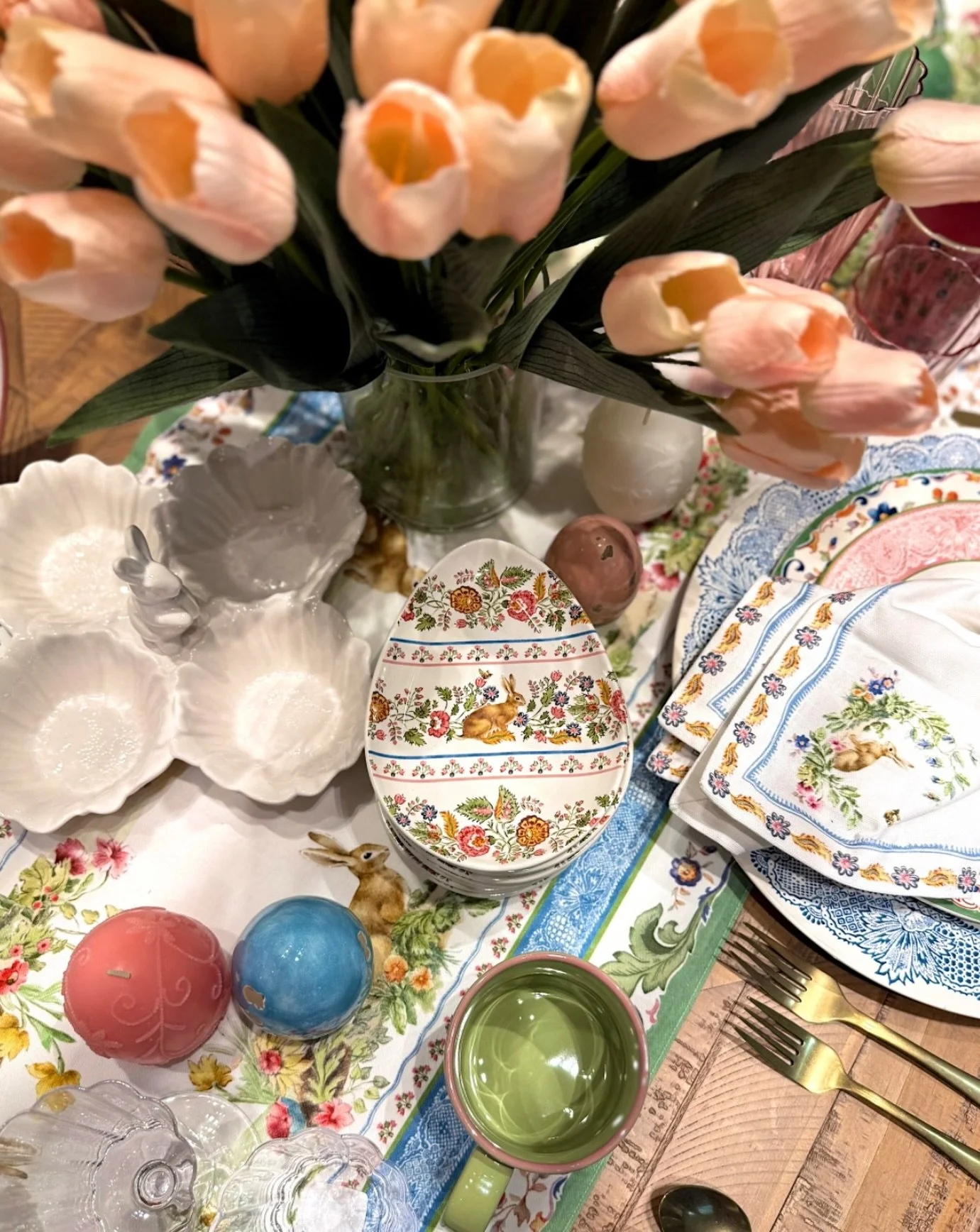 Wishing you and yours a very Hoppy Easter! 🐣💐 ⁠
⁠
Whether you&rsquo;re gathering, brunching or simply enjoying the day, we&rsquo;re wishing you a joyful celebration. While our stores are closed today, select restaurants are open for dining&mdash;be