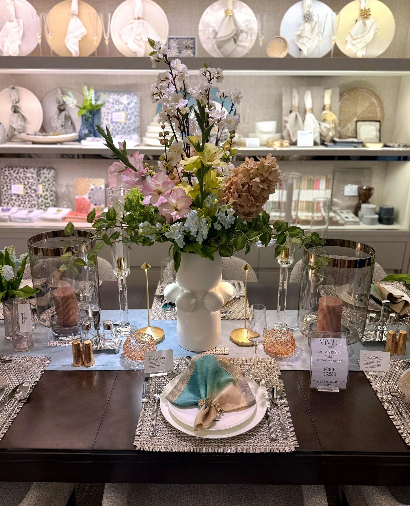 Elevate your Mother&rsquo;s Day celebrations with thoughtful details and beautifully curated pieces from @vividhomempls. ✨ From refined tabletop accents to statement home d&eacute;cor, their collection brings polish and intention into every space. Di