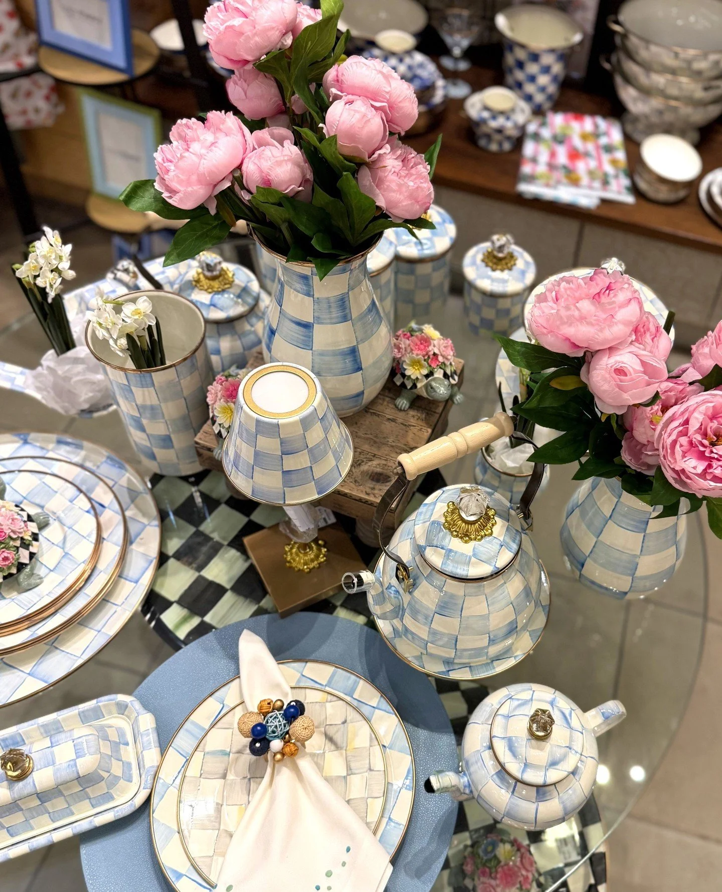 Delightful details and gift-worthy d&eacute;cor abound at @ampersandgalleria. 🌸Their curated collection of charming accents and Mother&rsquo;s Day finds feature pieces she&rsquo;ll love&mdash;perfect for celebrating in style! ⁠