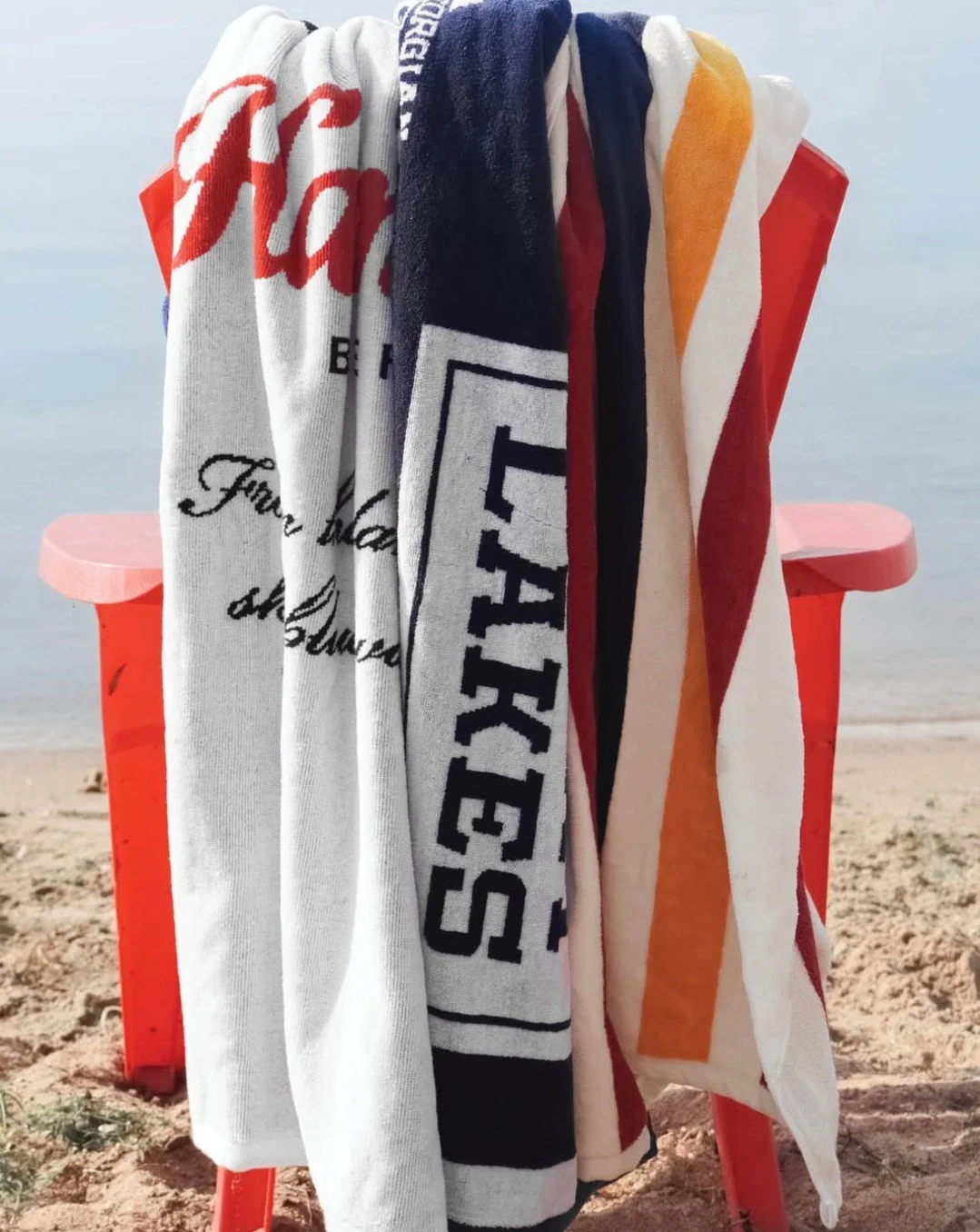 Long weekends are made for slowing down, soaking up the last days of summer and, naturally, a little shopping. 😉 Celebrate Labor Day Weekend at Galleria with end-of-season specials and luxe-for-less finds from your favorite retailers. Tap the link i