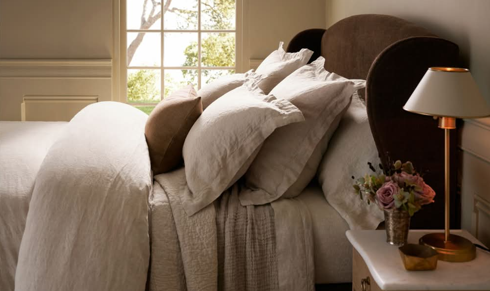 POTTERY BARN | Design Class: Layering a Pottery Barn Bed
