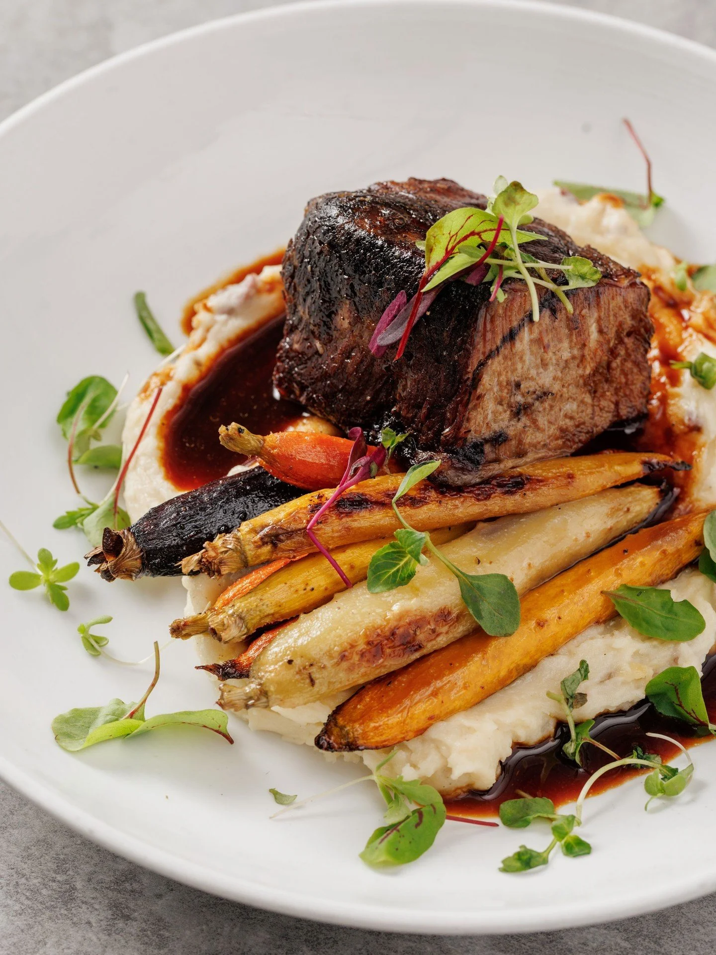 "Dinner plans? Consider them handled! 🍽️ From fall-apart Braised Short Rib and Cedar Plank Salmon to classic Steak Frites and zesty Lemon Garlic Chicken, @craveamerica is serving up something for every kind of craving. Order one of each, pass t