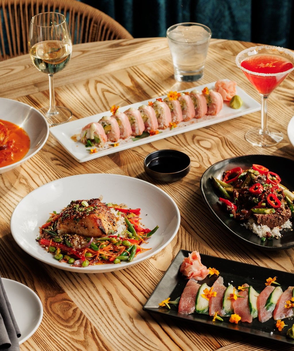 Good food, great company, and a delicious reason to make lunch or dinner plans this week! 🍽️⁠
⁠
@mspmag's Restaurant Week is here, and @craveamerica is celebrating with specially curated menus featuring something for every appetite! Enjoy a two-cour