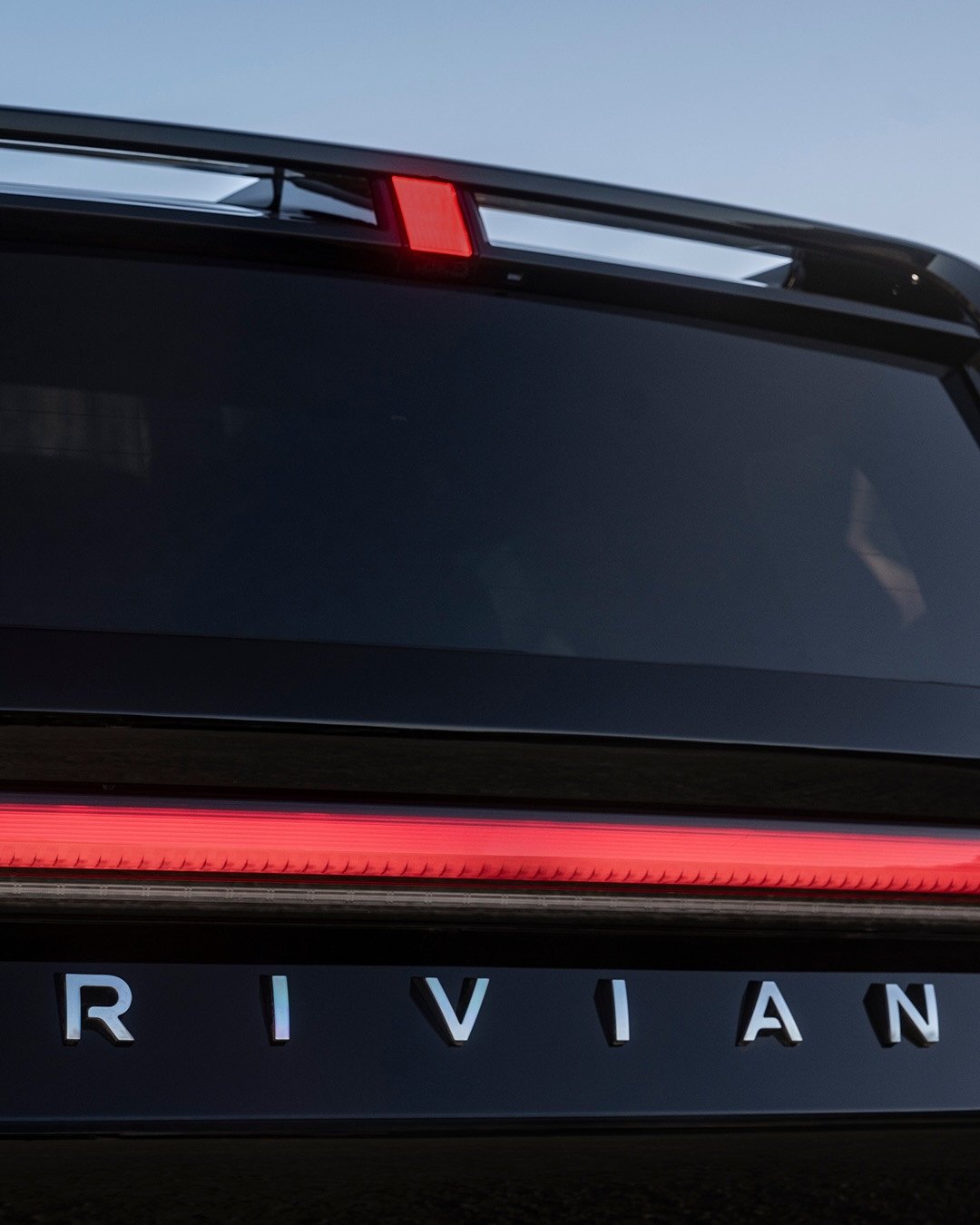 It's all in the details. 🖤⁠
⁠
We're taking a closer look at @rivianofficial, and there's oh-so much to admire. From striking silhouettes and distinctive lighting to every thoughtfully designed finishing touch, these vehicles are bold, beautiful, and