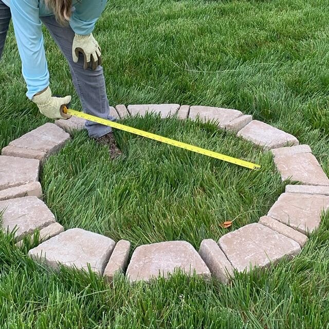 well that was a fantastic long weekend over here! sunday morning, paula texted me: &lsquo;hey, you wanna build a fire pit today?&rsquo; next thing i knew, paula was foreman, designer, and Boss of this project - which she came up with the design for a