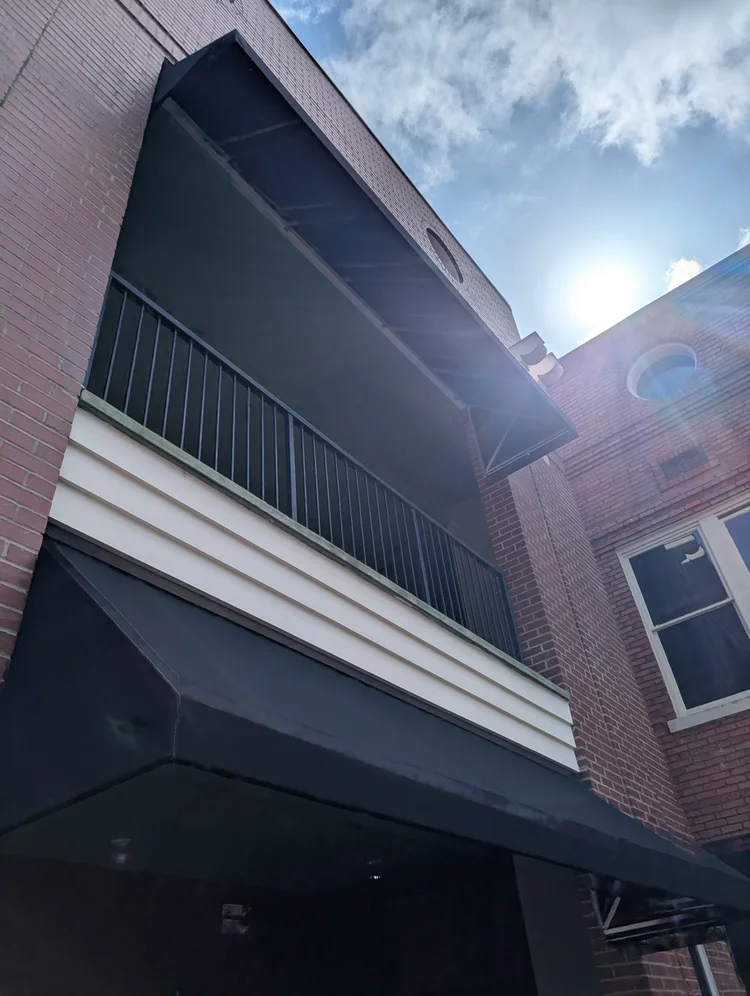 newawning.png