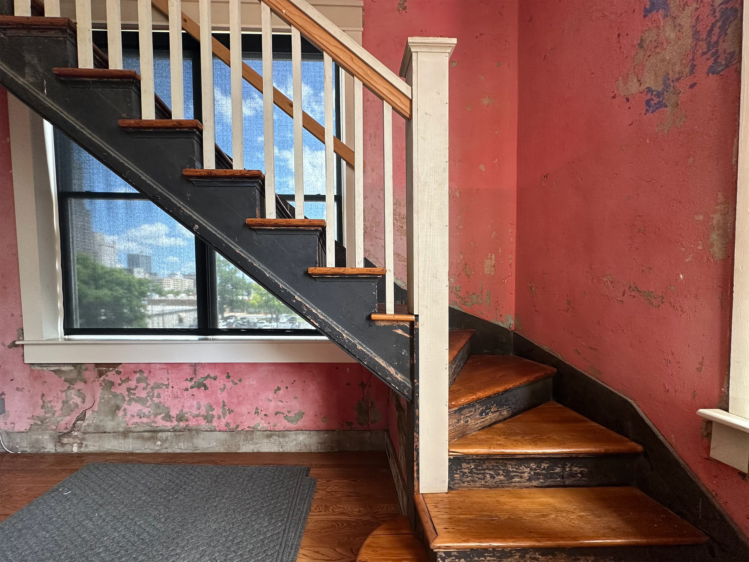 balcony stairs.png