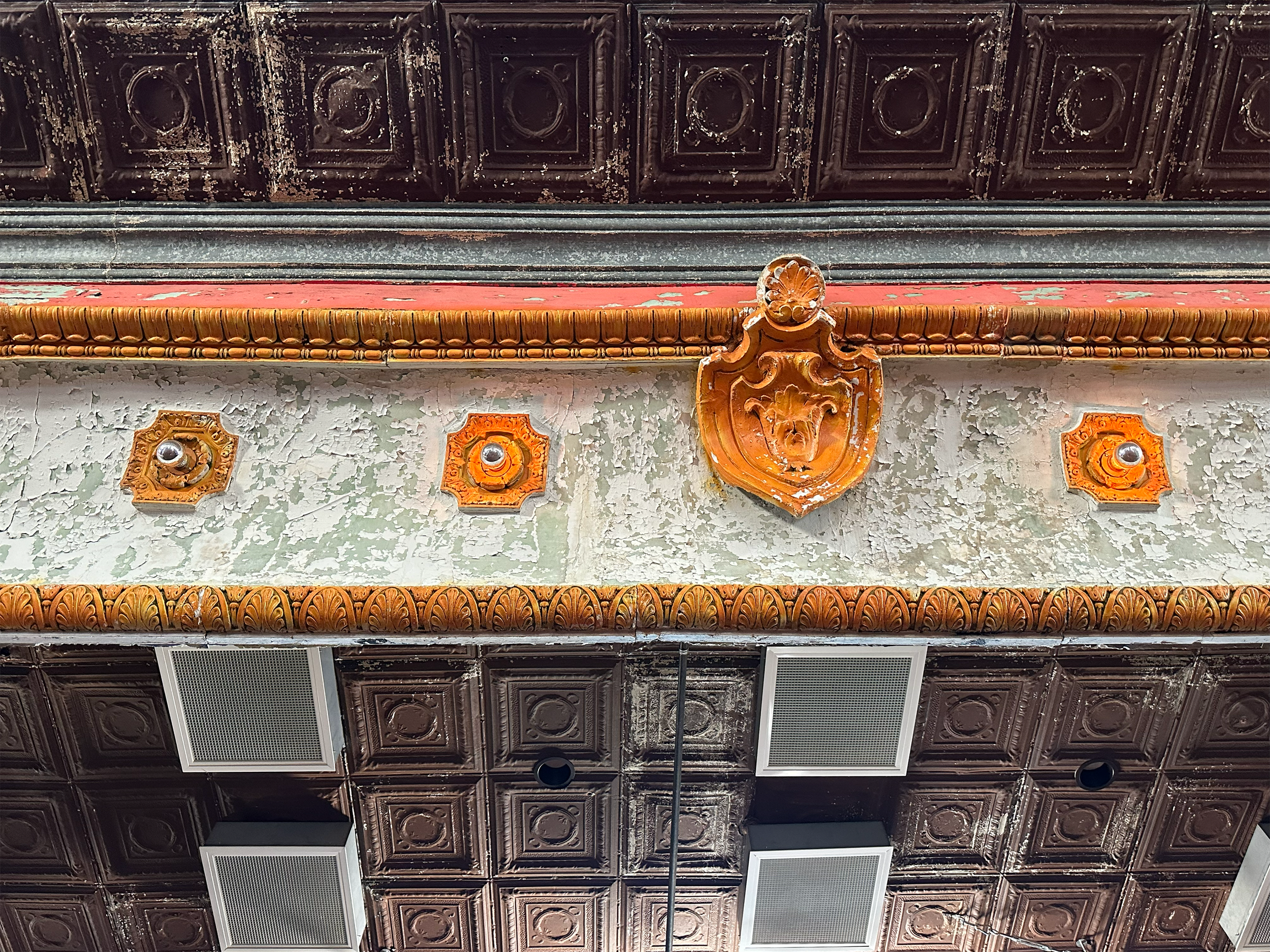 proscenium closeup.png