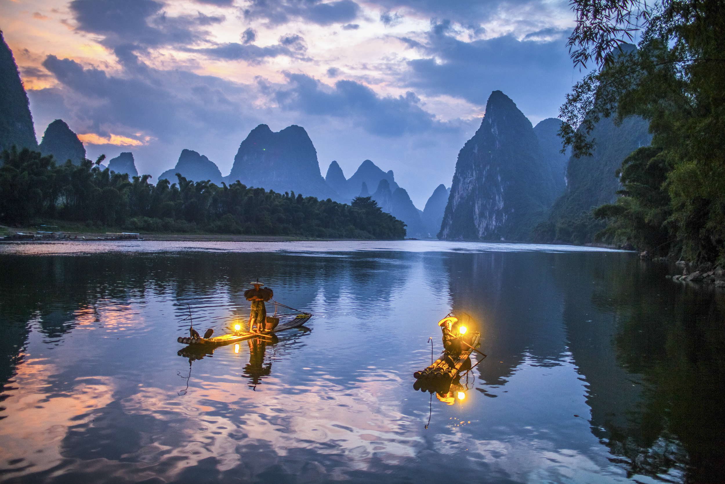 The natural beauty of the 83-kilometer stretch of the Li River between Guilin and Yangshuo   has been the inspiration for generations of Chinese painters and poets. The crystal-clear river meanders through rolling hills, remarkable cliffs, star…