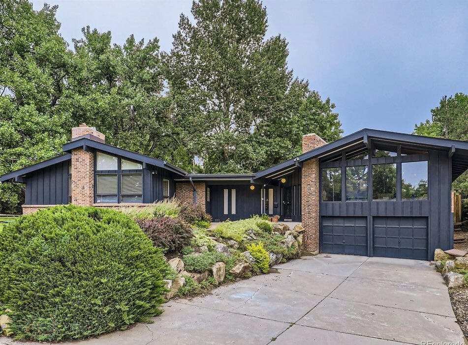 Don&rsquo;t sleep on this one.

I&rsquo;ve driven past this house before and stopped in my tracks because the curb appeal architecture was so striking. It&rsquo;s beautiful from the street. The location is also highly desirable so I can&rsquo;t imagi