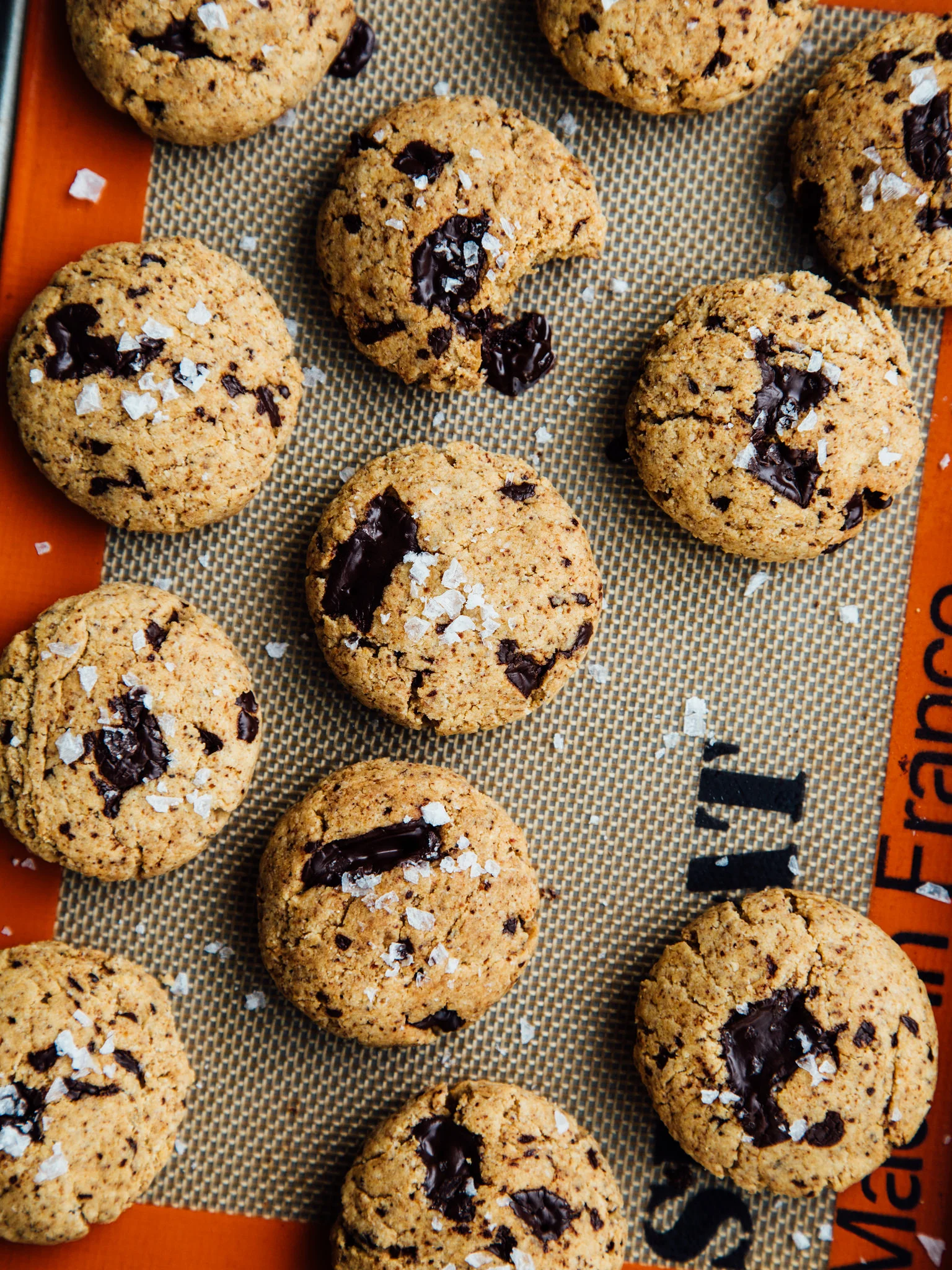 Chocolate chunk snacking cookies