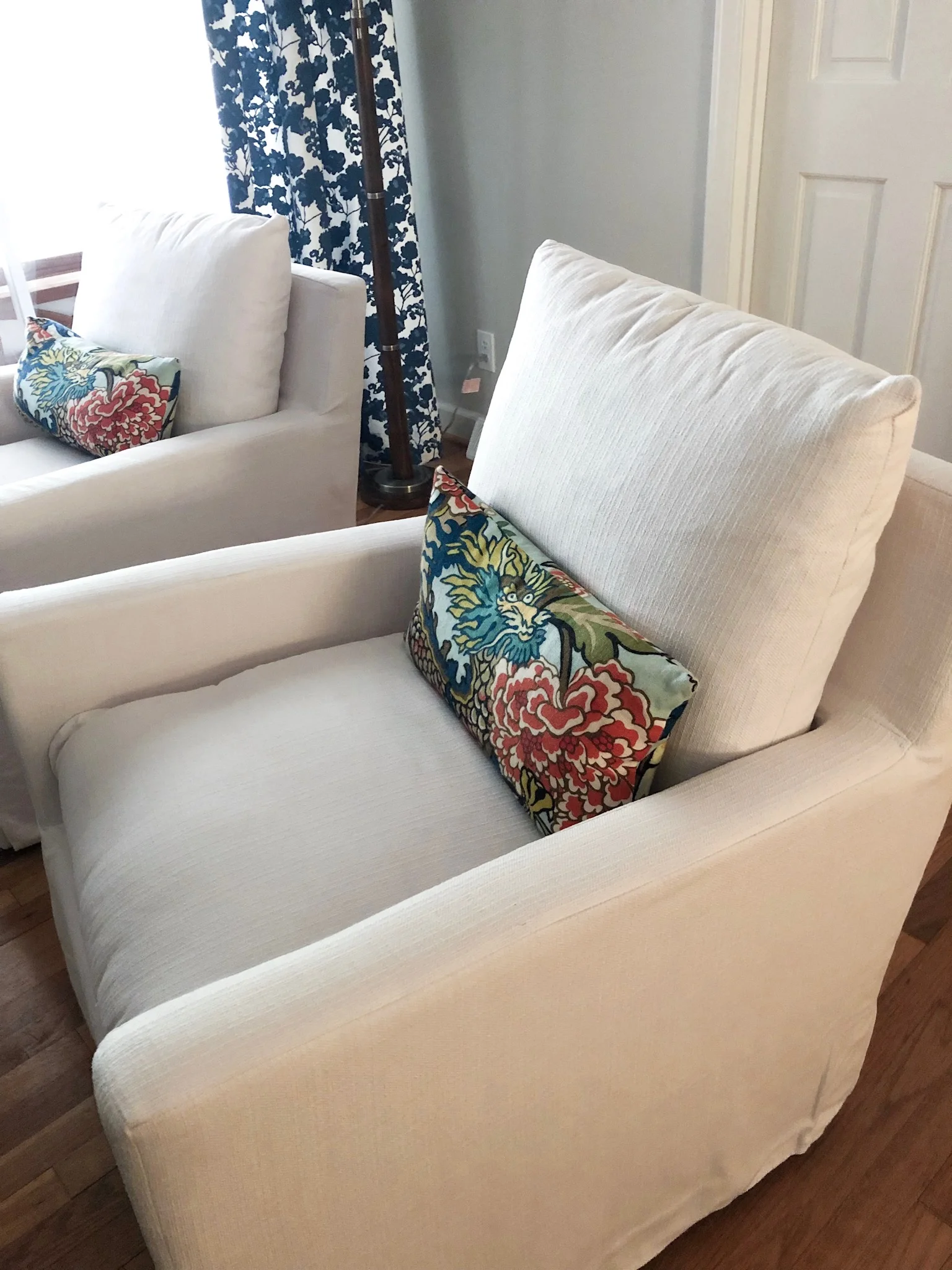 Brynn Swivel Armchair Review