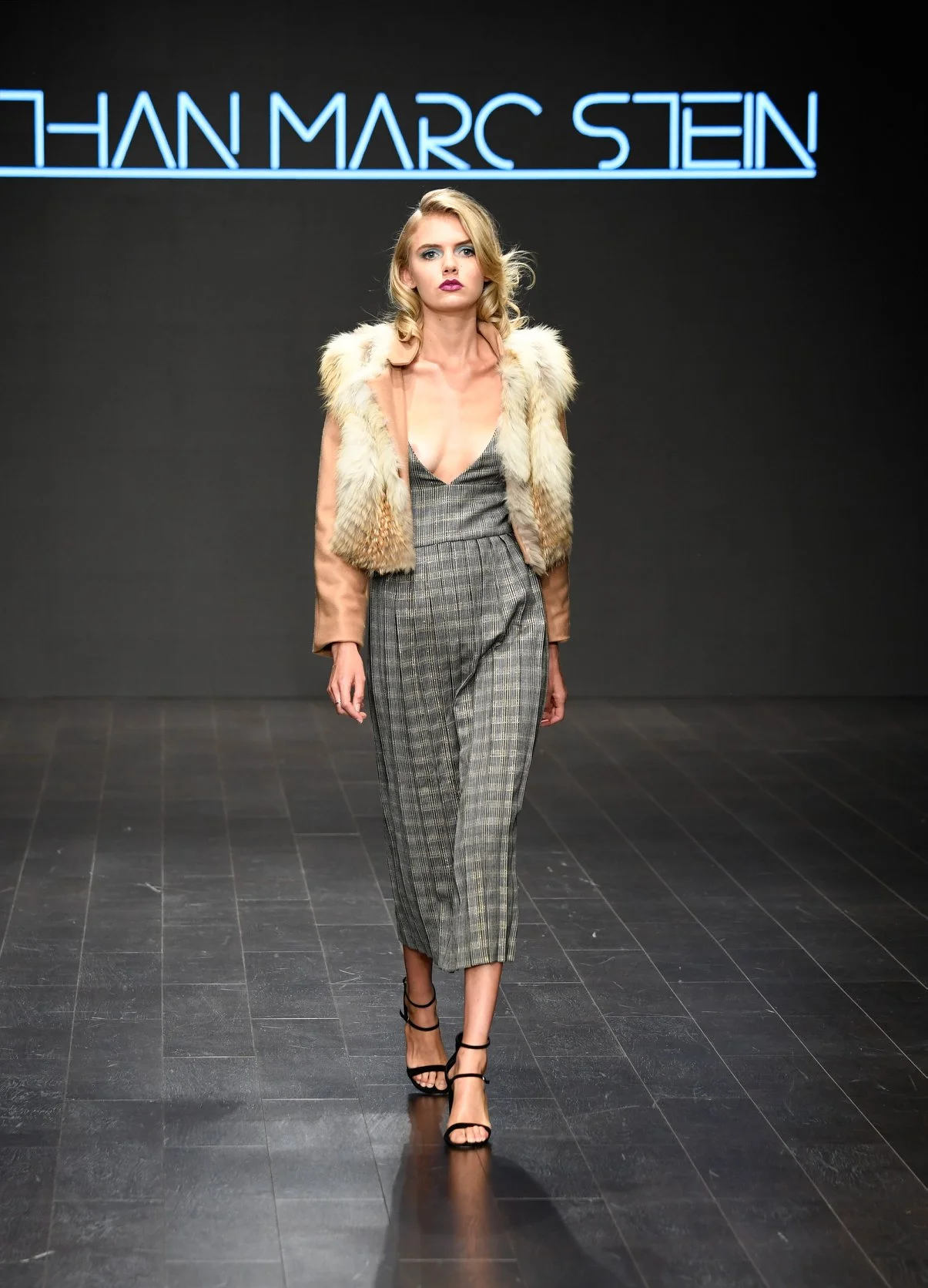 Look 1