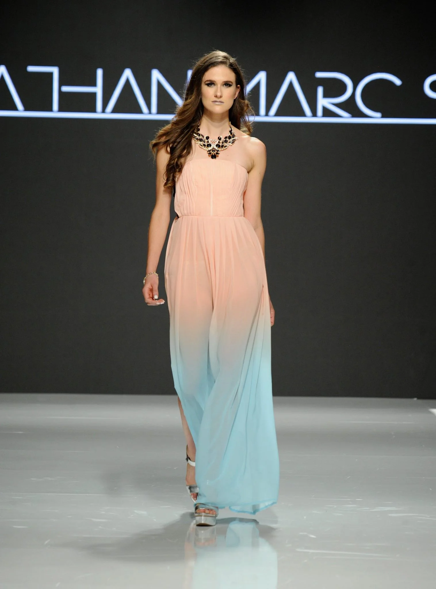 Look 11