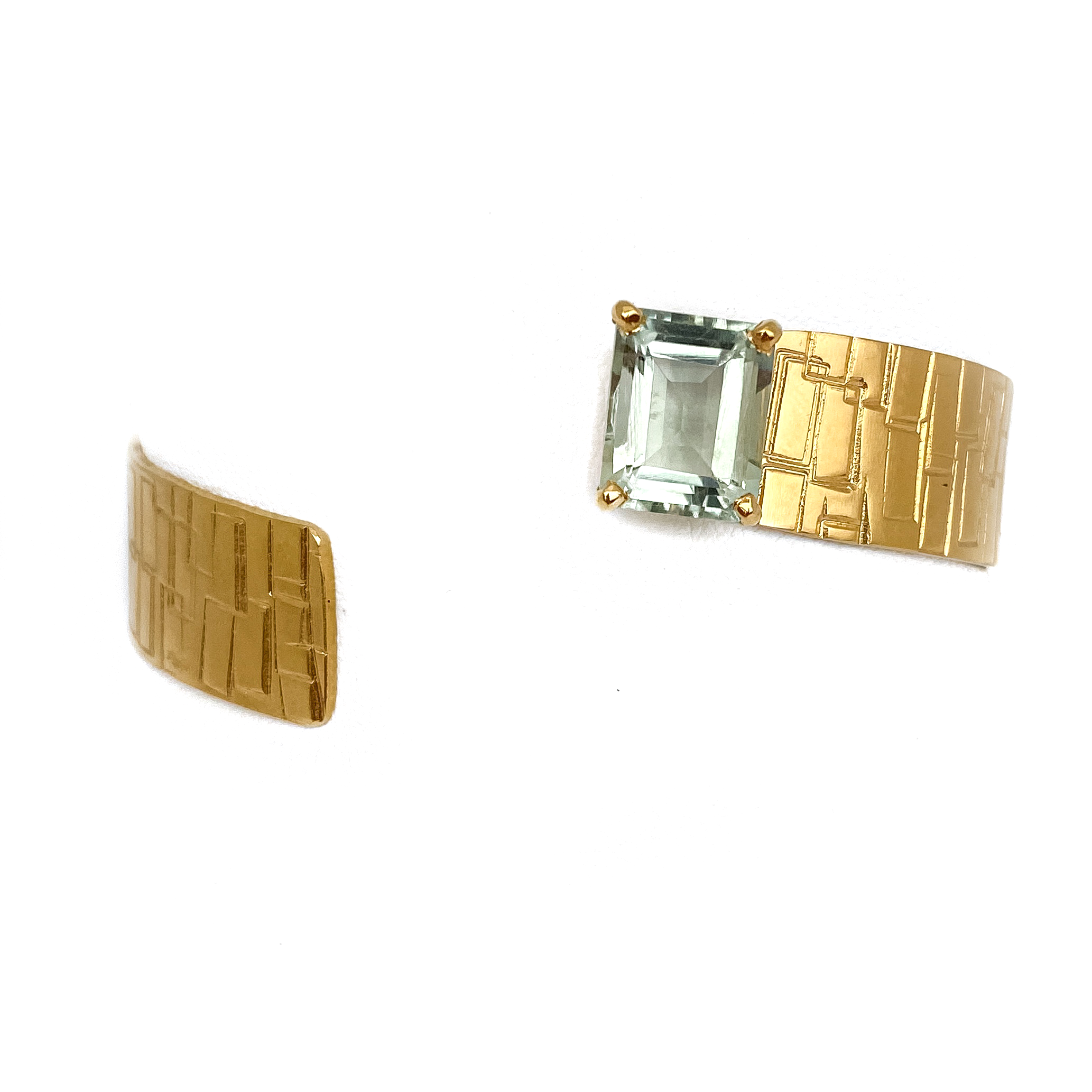 OZ cuff