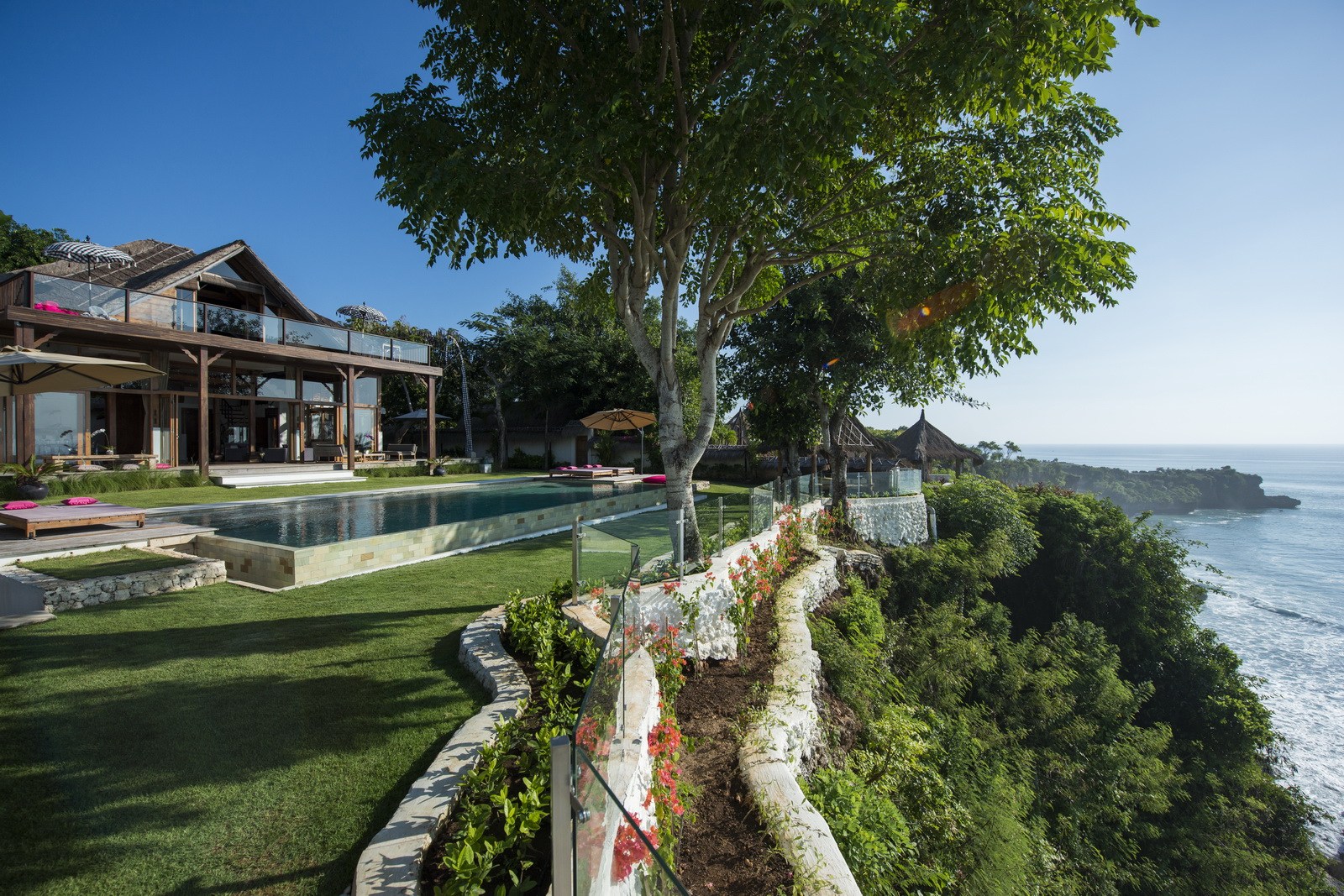 Villa-Singa-Bali-1.jpg