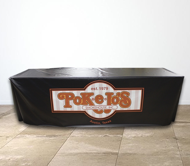 Poke E Jos Smokehouse Vinyl Table Cover Setting.jpg