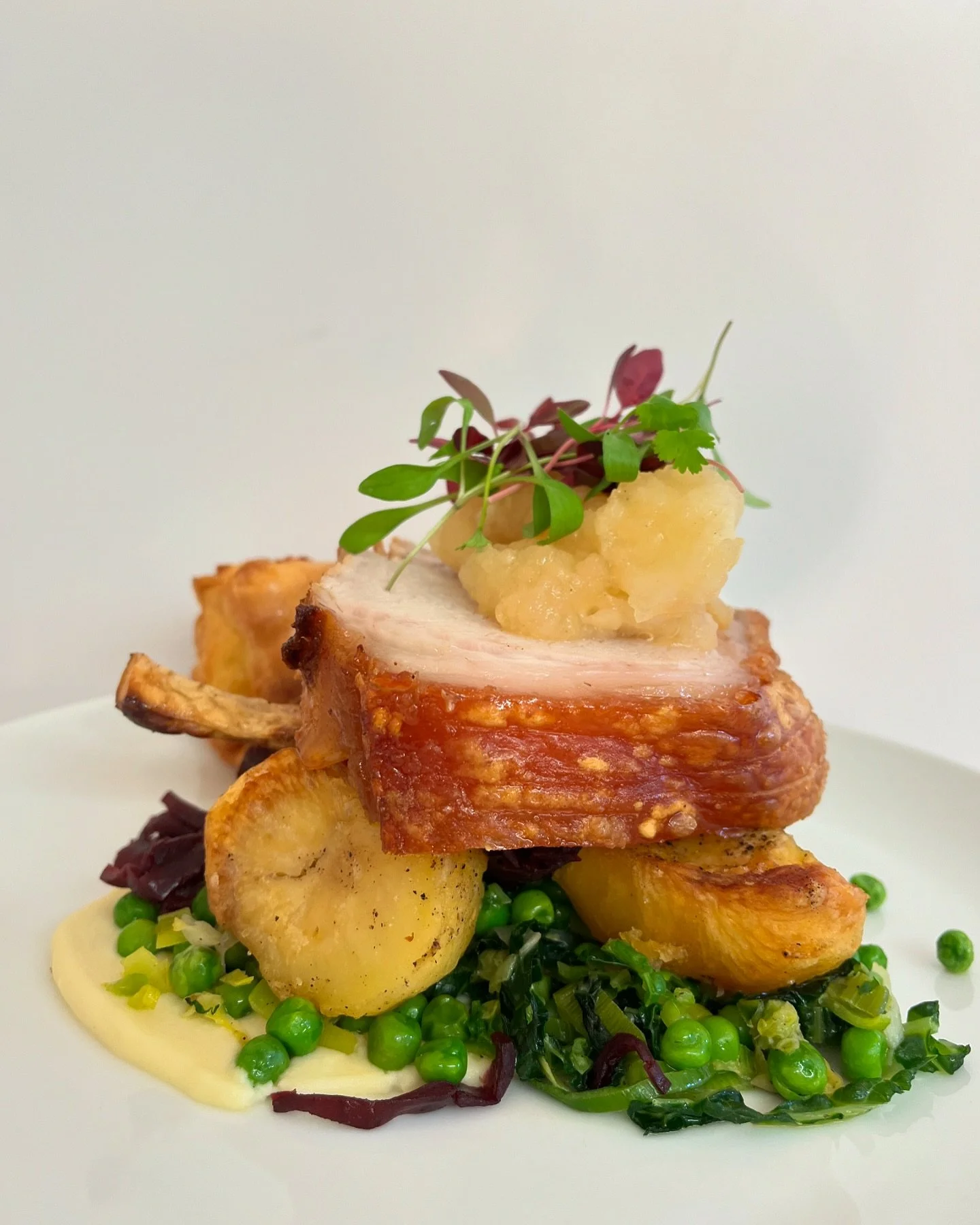 You might not cook, but we do! 👨🏼&zwj;🍳

Taking bookings for Sunday lunch 
21st July 
28th July

#devoncafe #copperkiwi #yellinghamfarmfood #farmcafe #farmroast #sundayroast #devonroast #devoncatering #dothemahigetthetreats